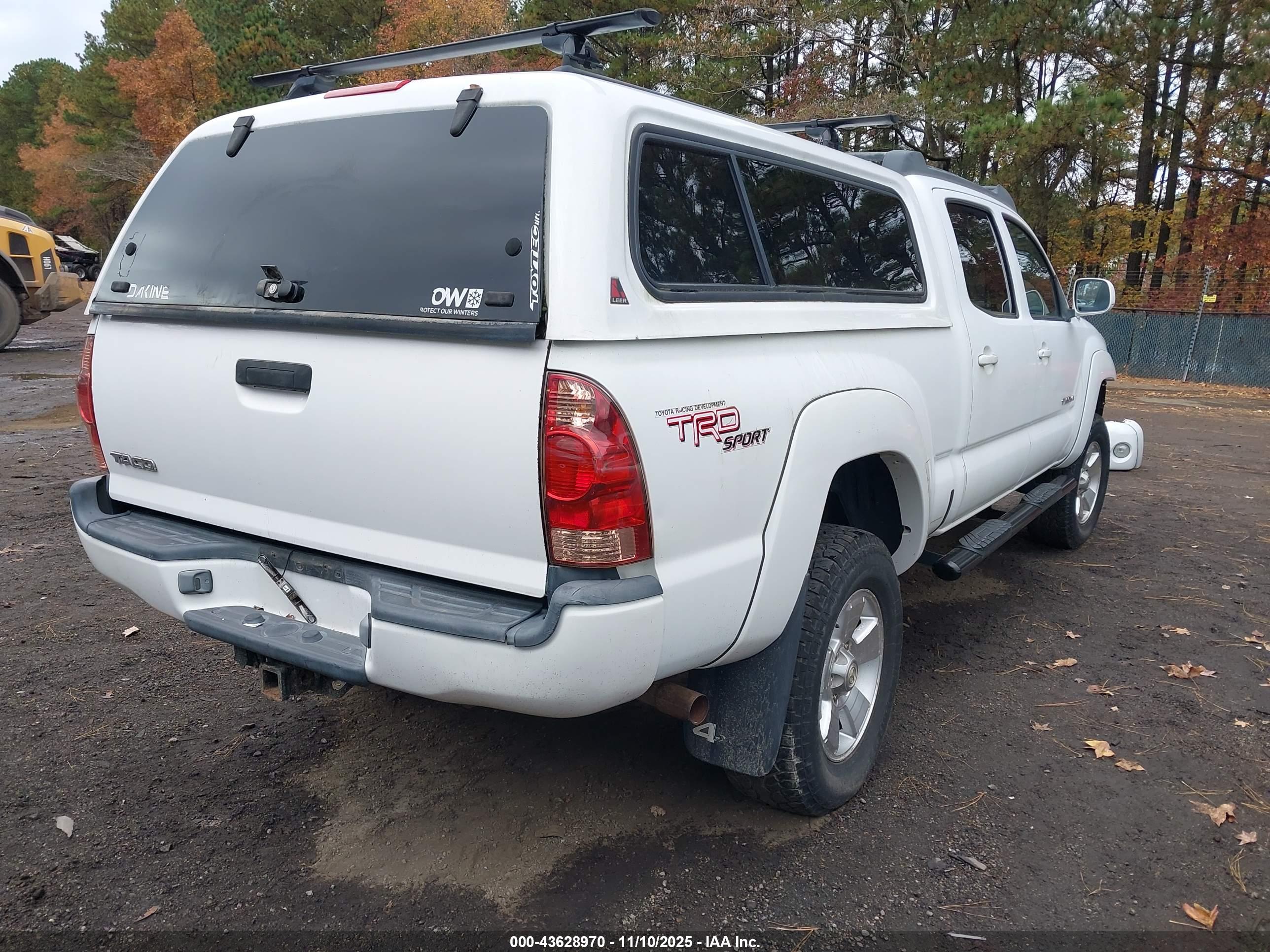 TOYOTA TACOMA image 4