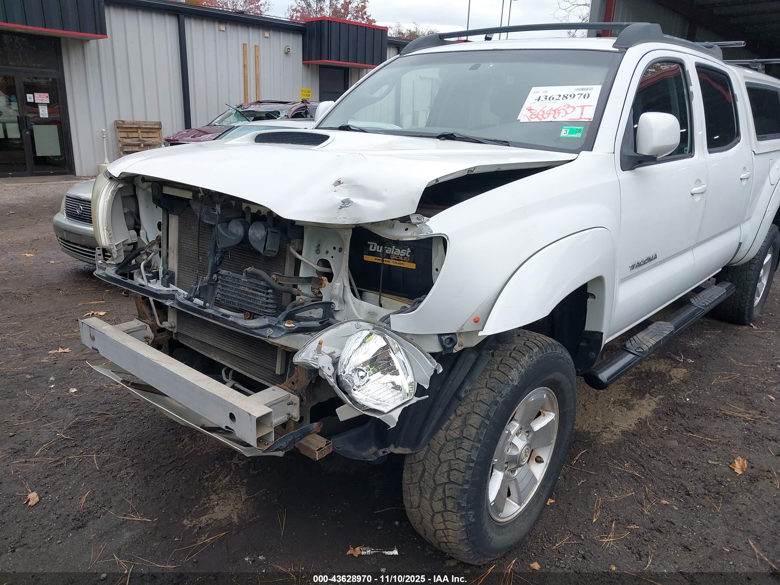 TOYOTA TACOMA image 6