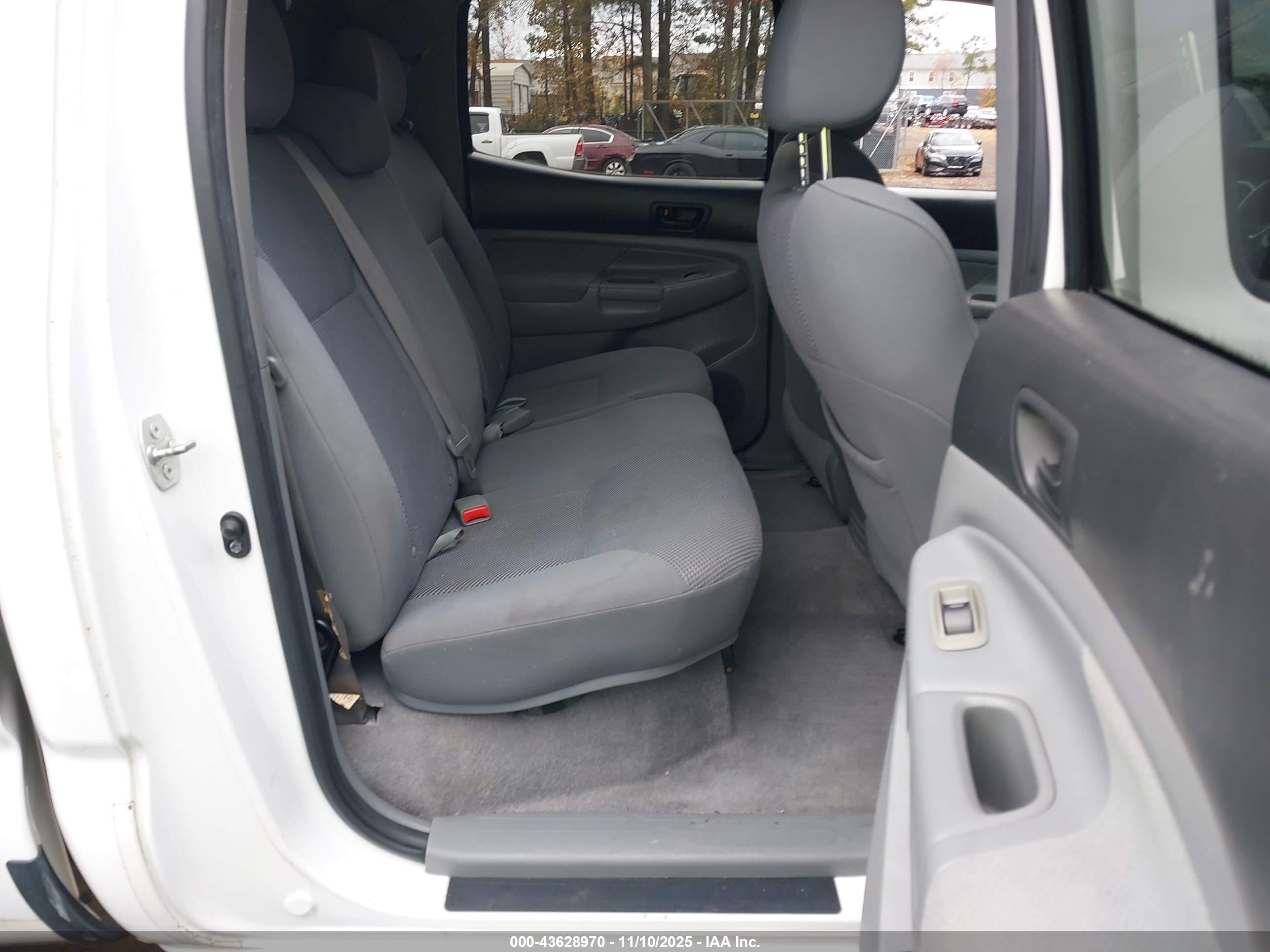 TOYOTA TACOMA image 8