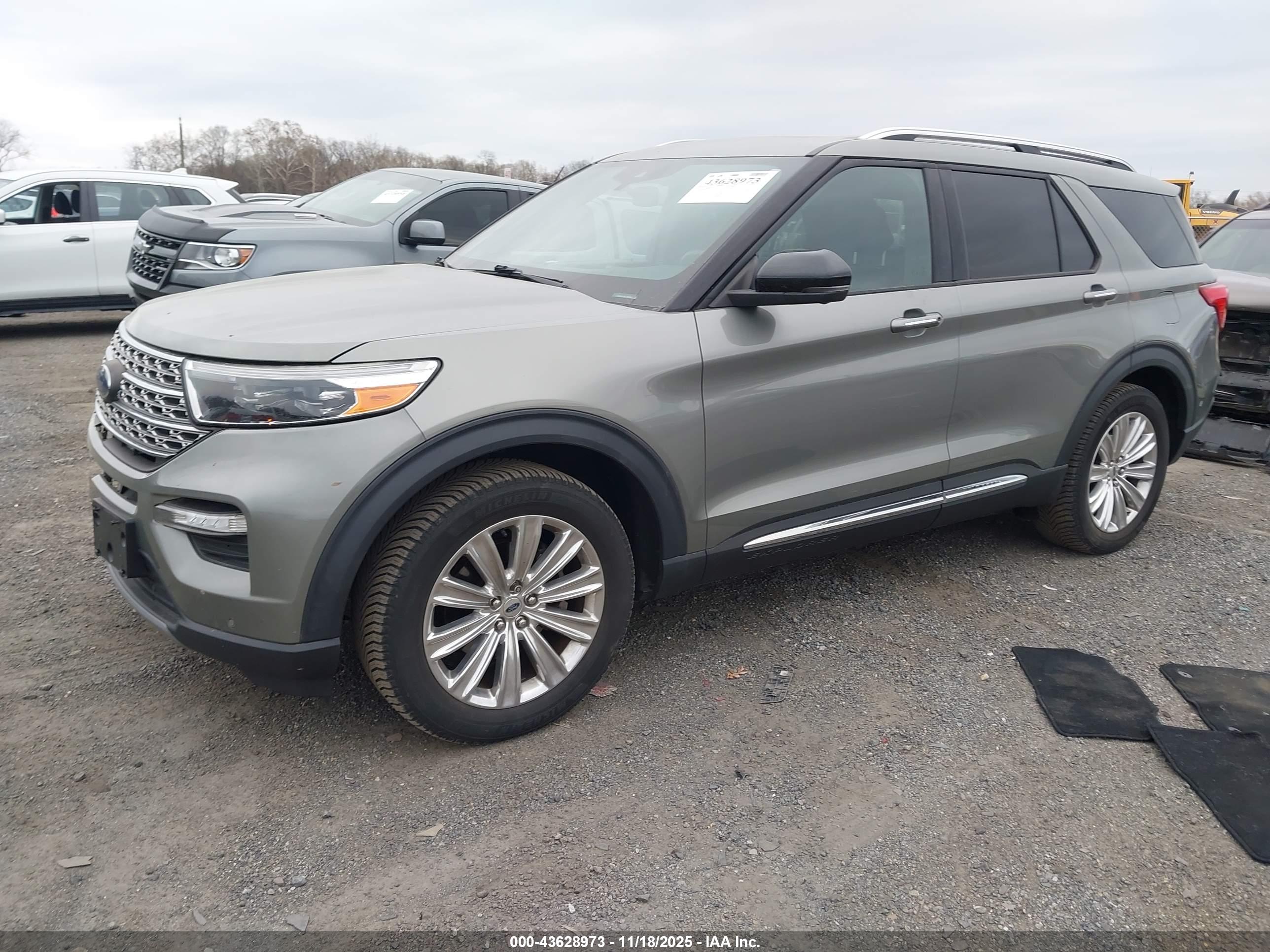 FORD EXPLORER image 2