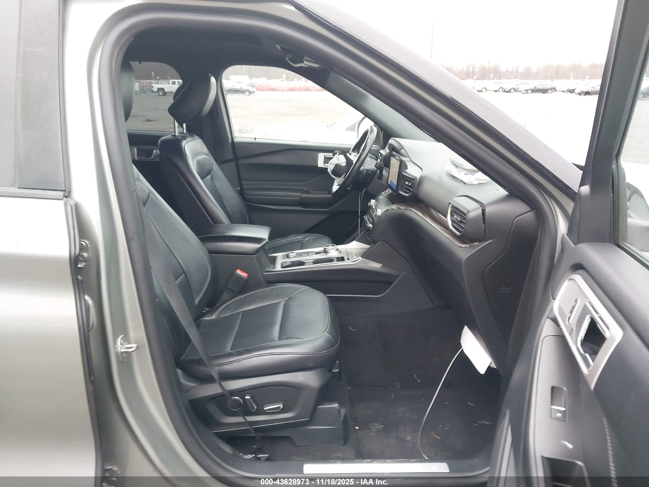 FORD EXPLORER image 5