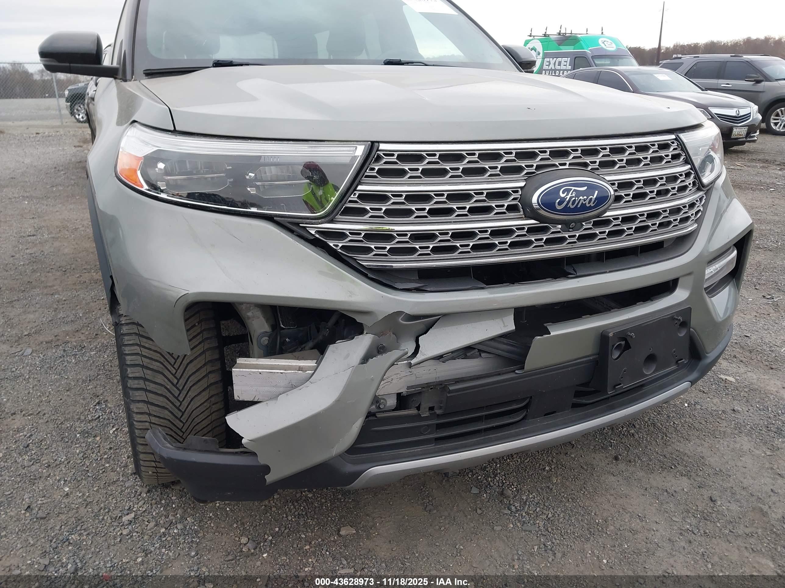 FORD EXPLORER image 6