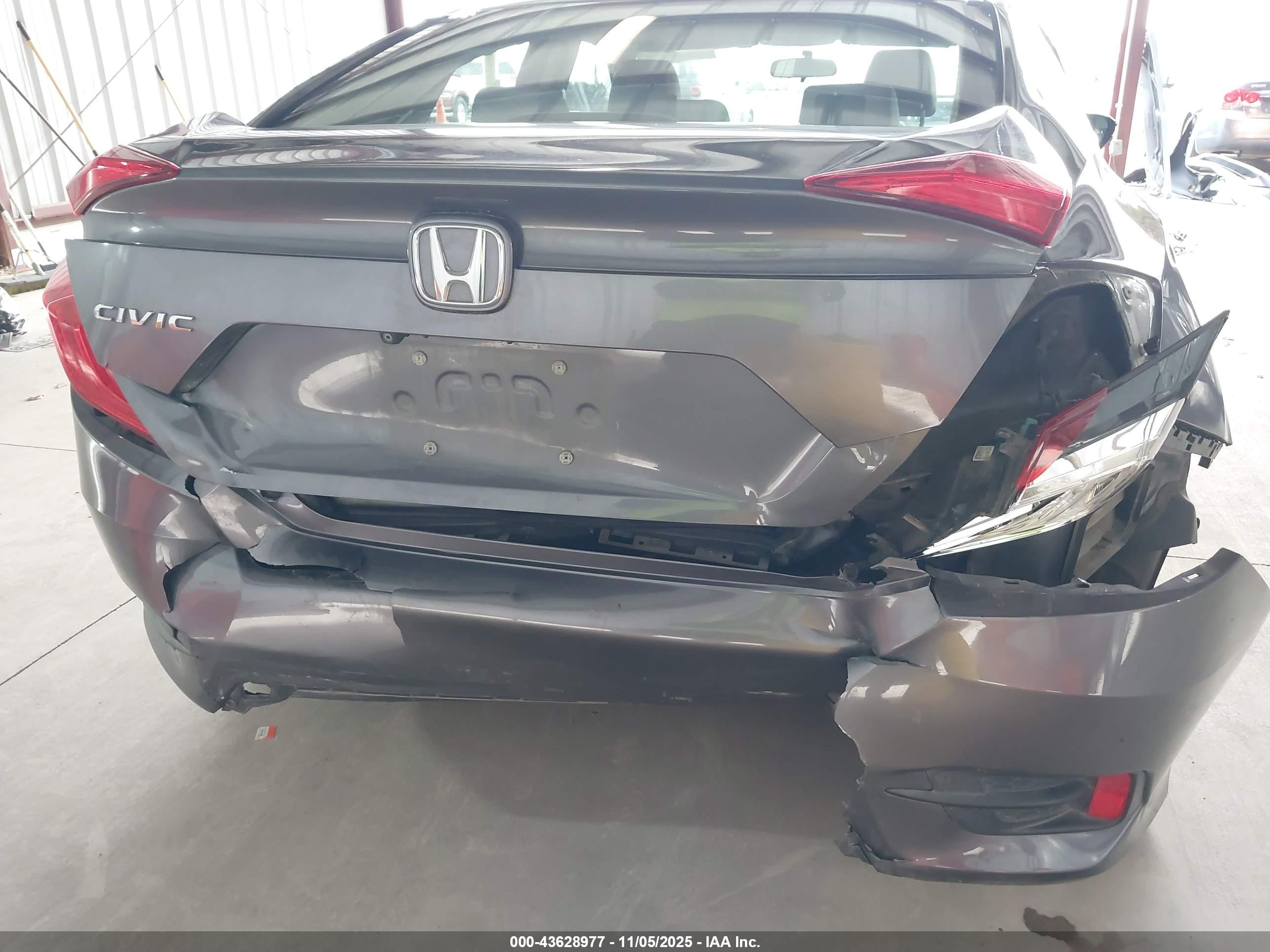 HONDA CIVIC image 6