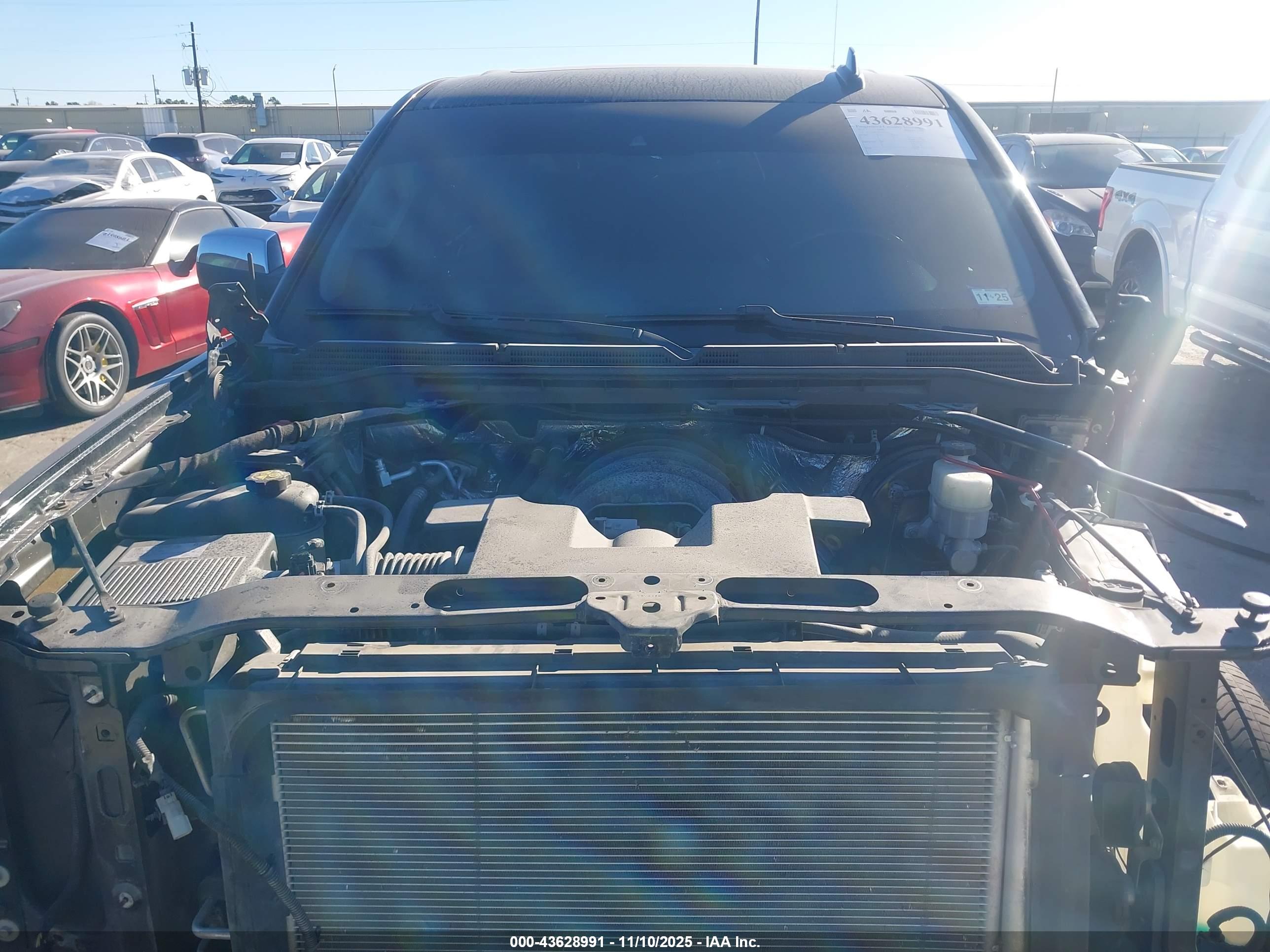 GMC SIERRA image 10