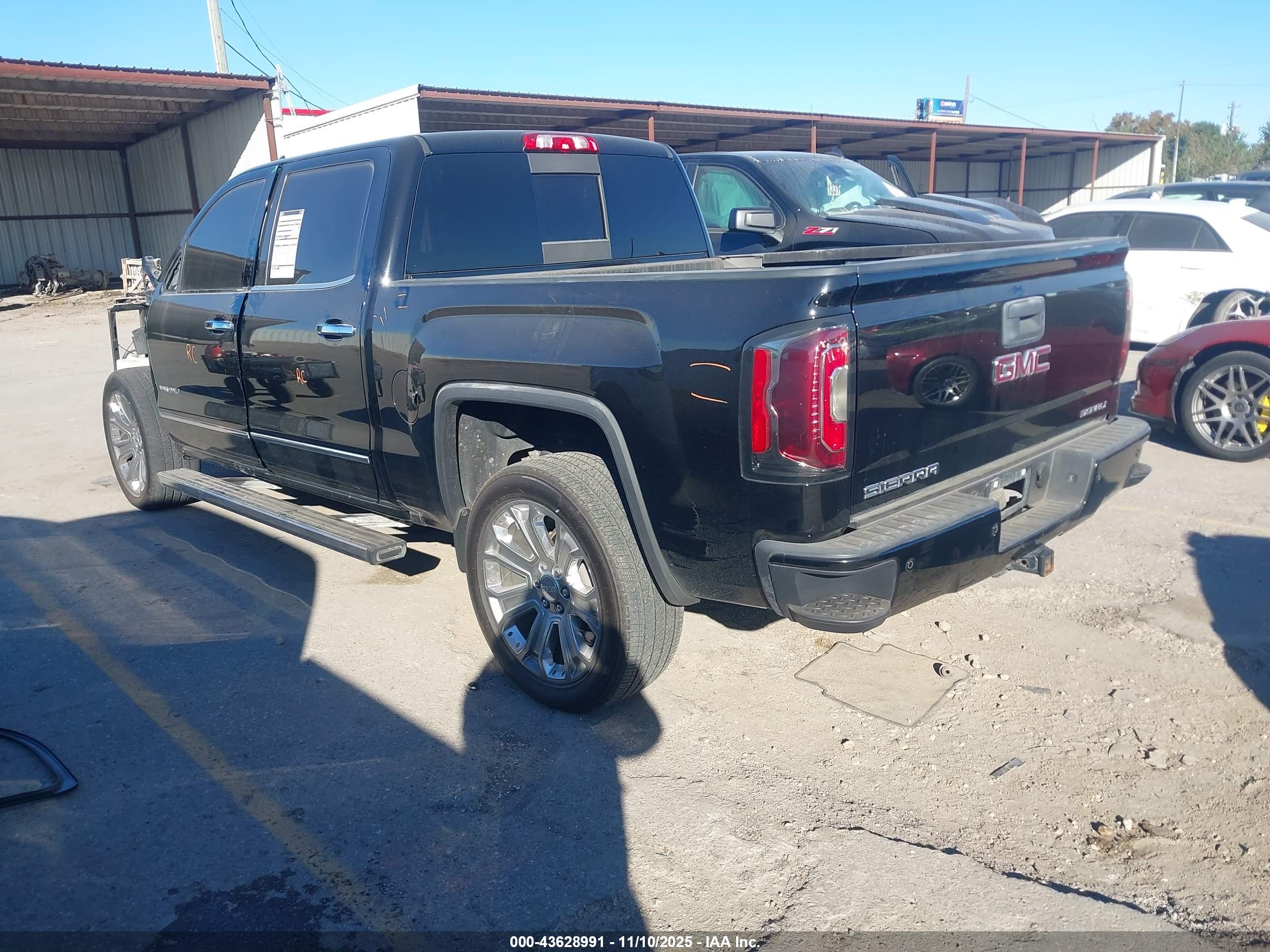 GMC SIERRA image 3