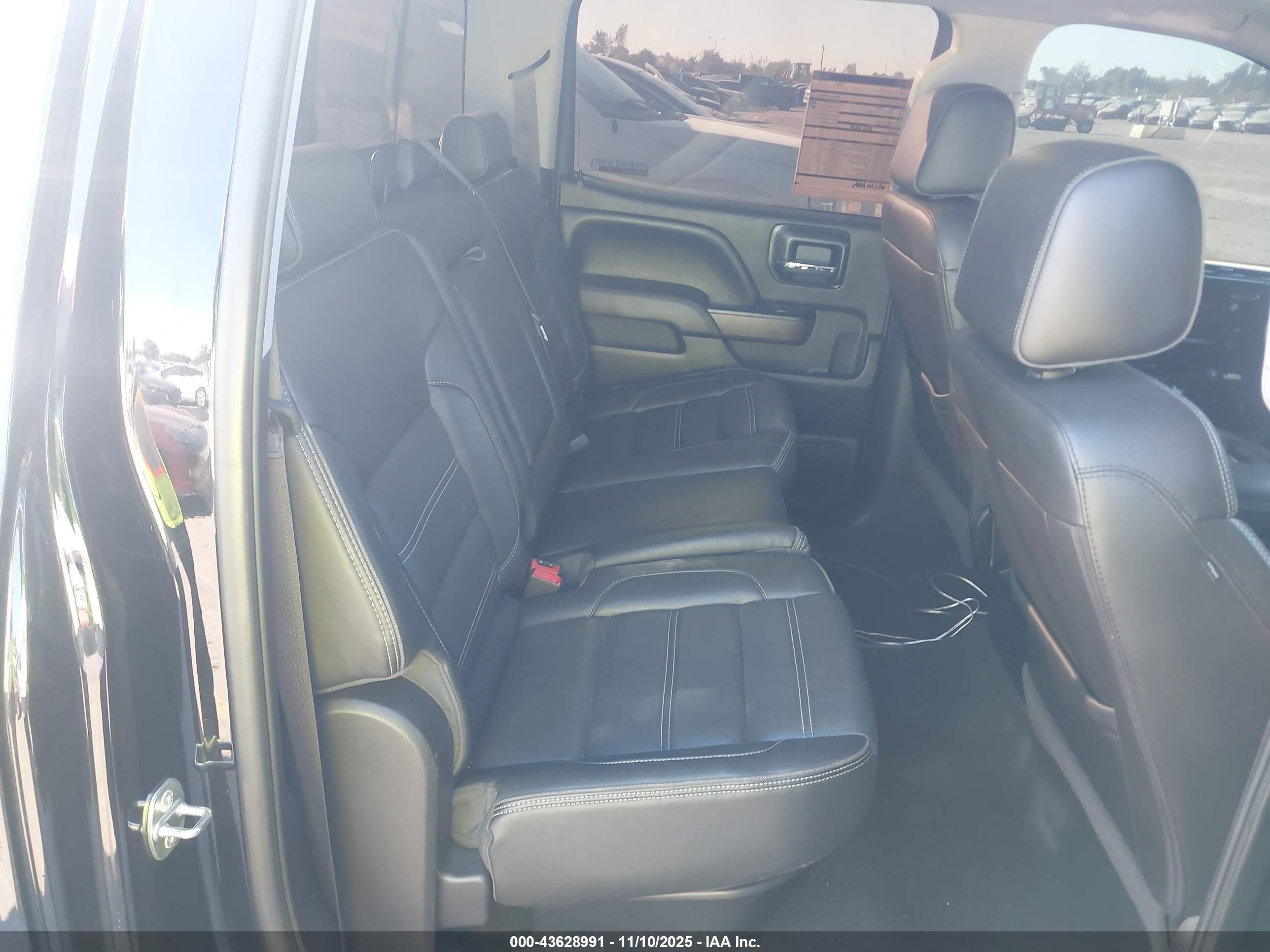 GMC SIERRA image 8