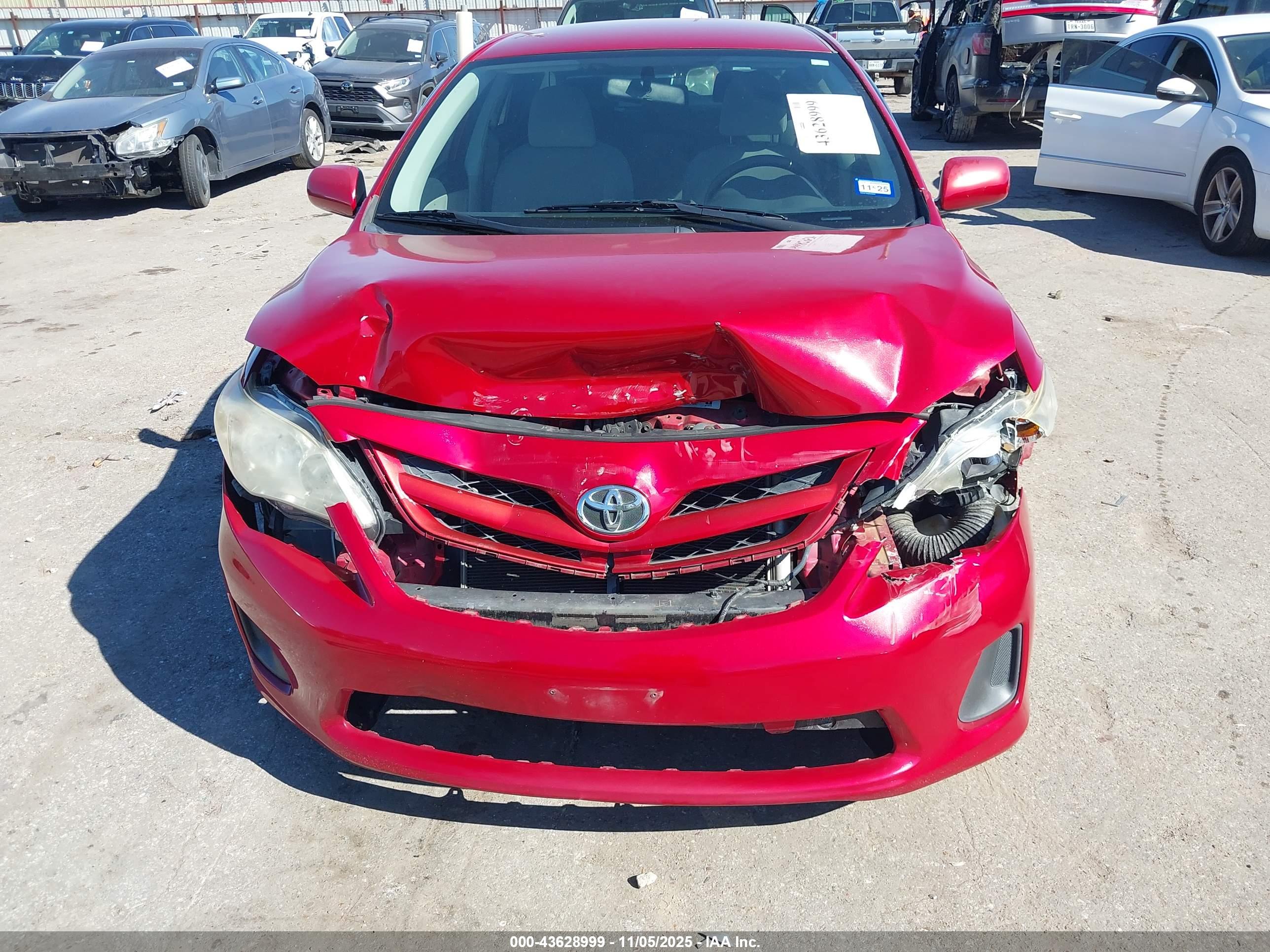TOYOTA COROLLA image 6