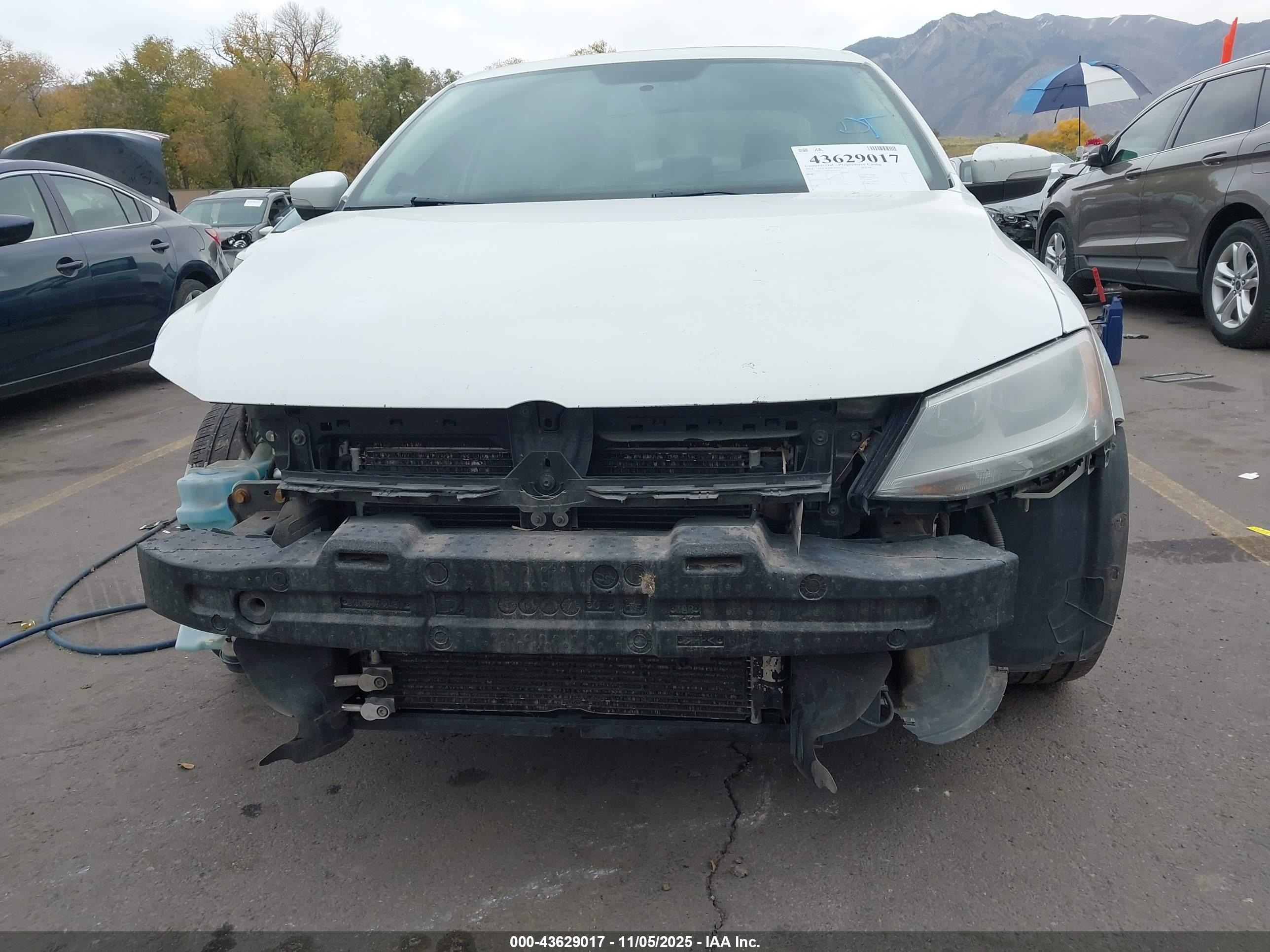 VOLKSWAGEN JETTA image 6