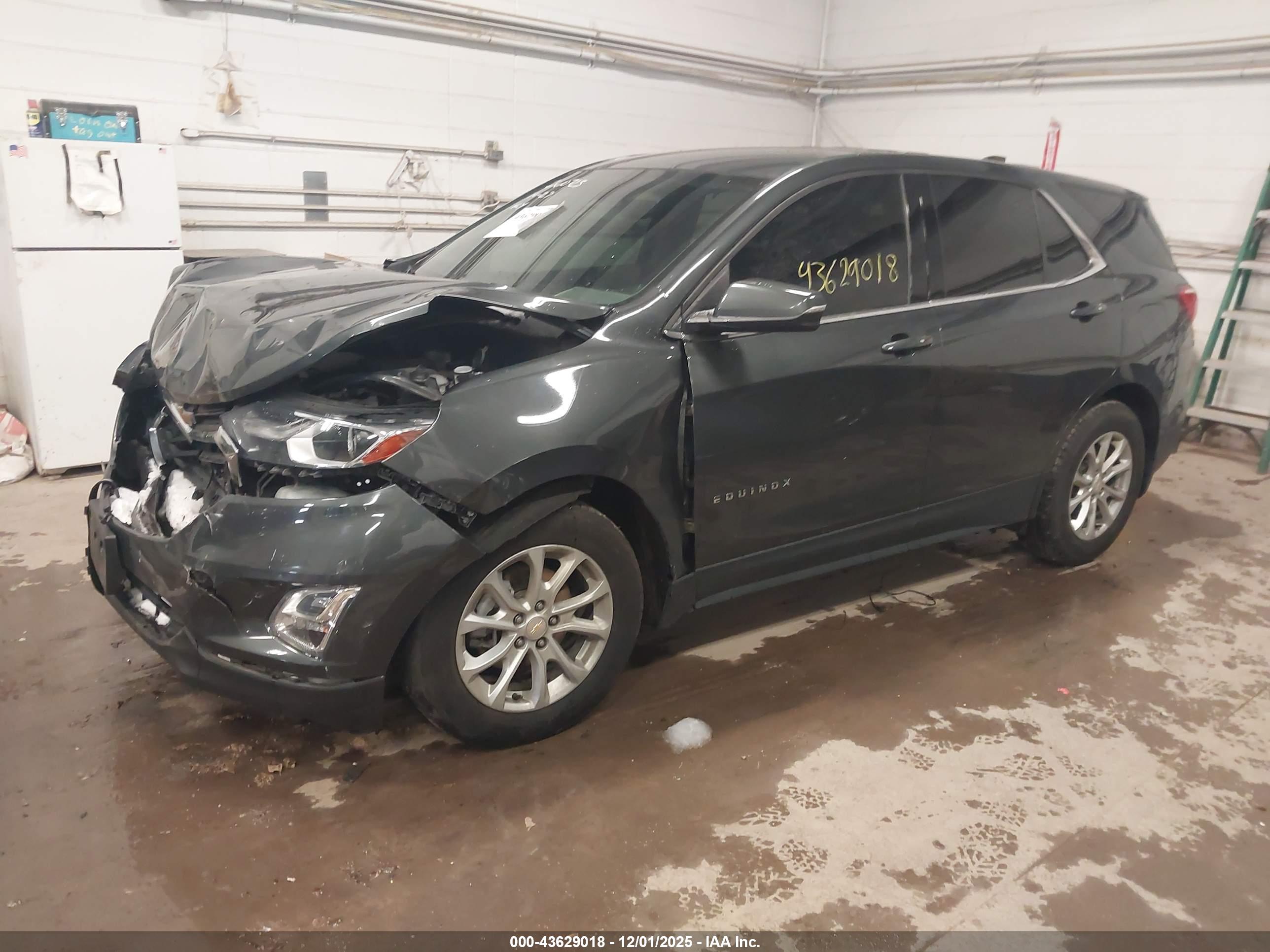 CHEVROLET EQUINOX image 2