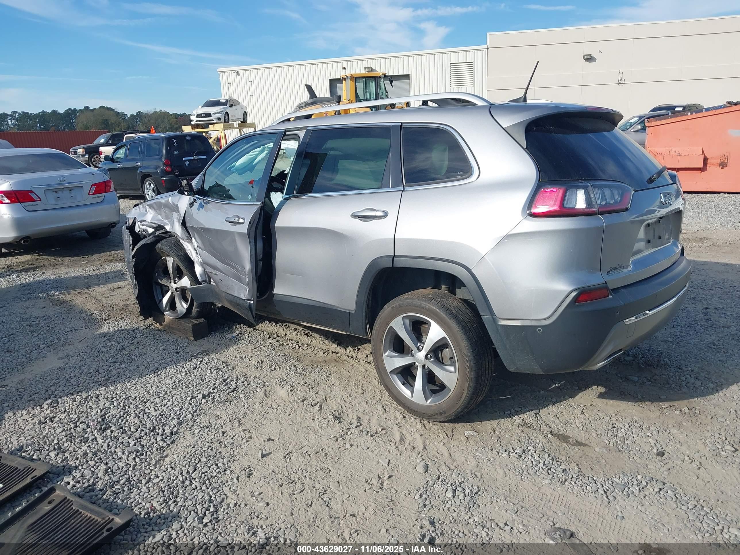 JEEP CHEROKEE image 3