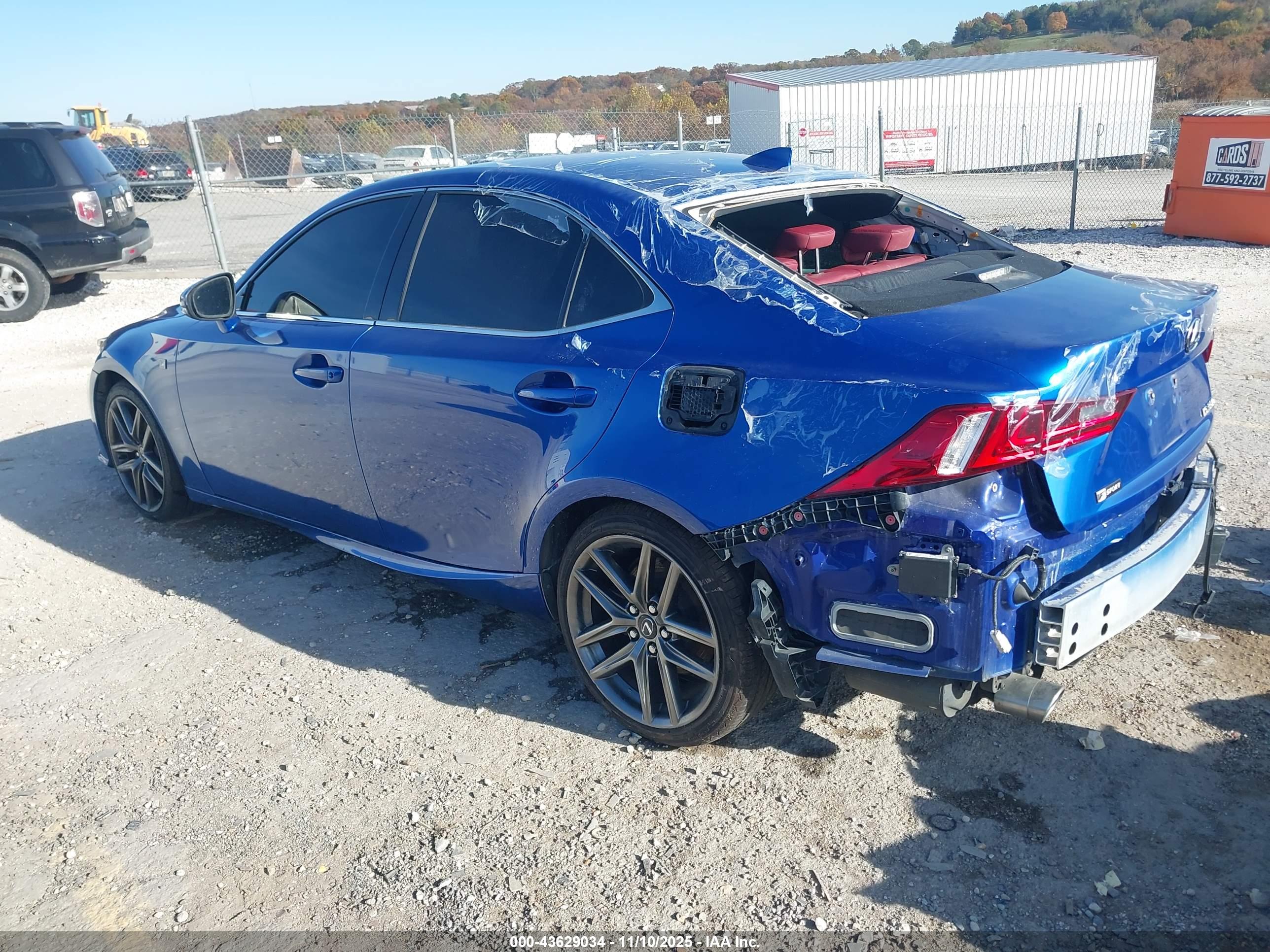 LEXUS IS image 3