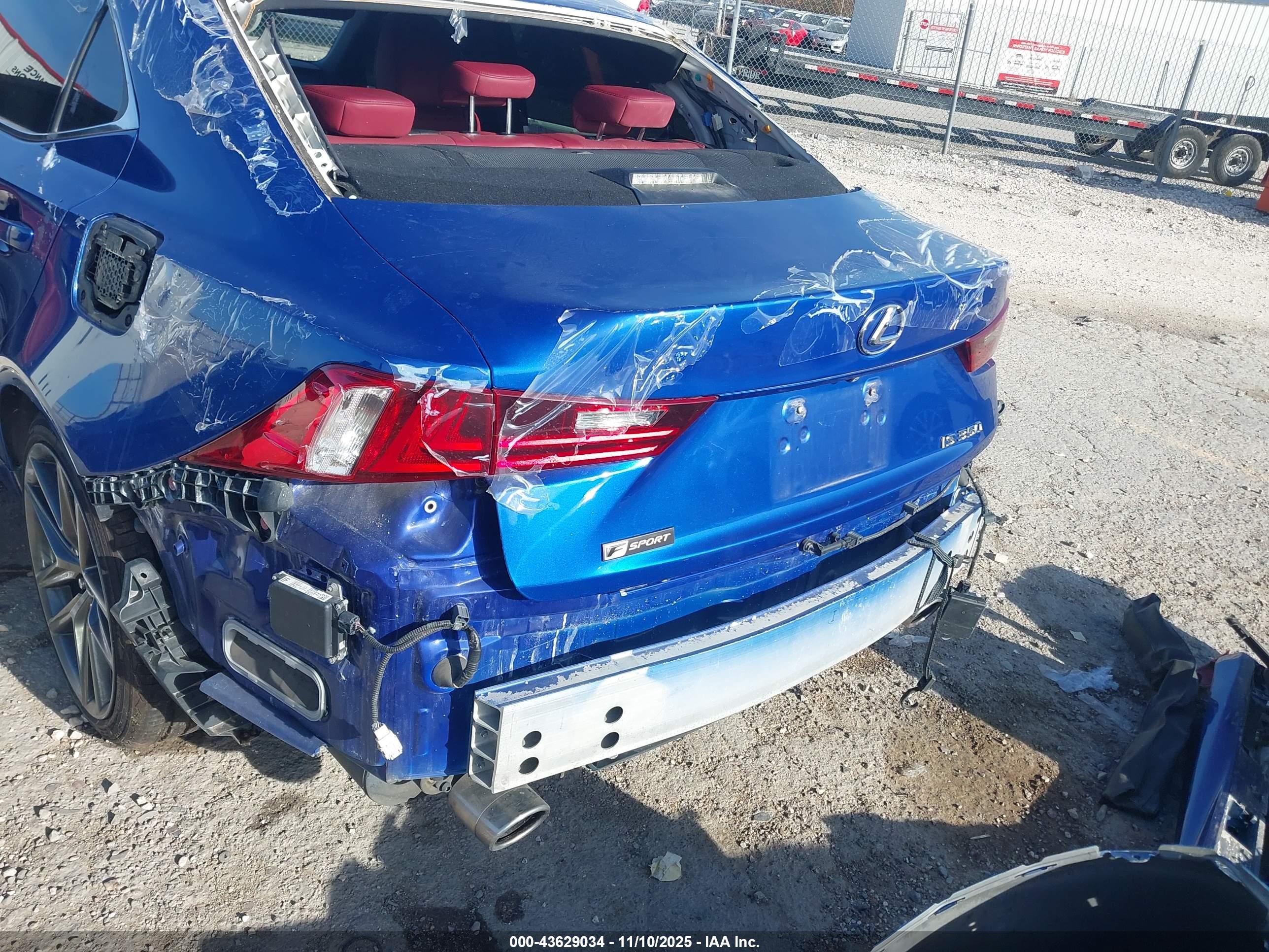 LEXUS IS image 6