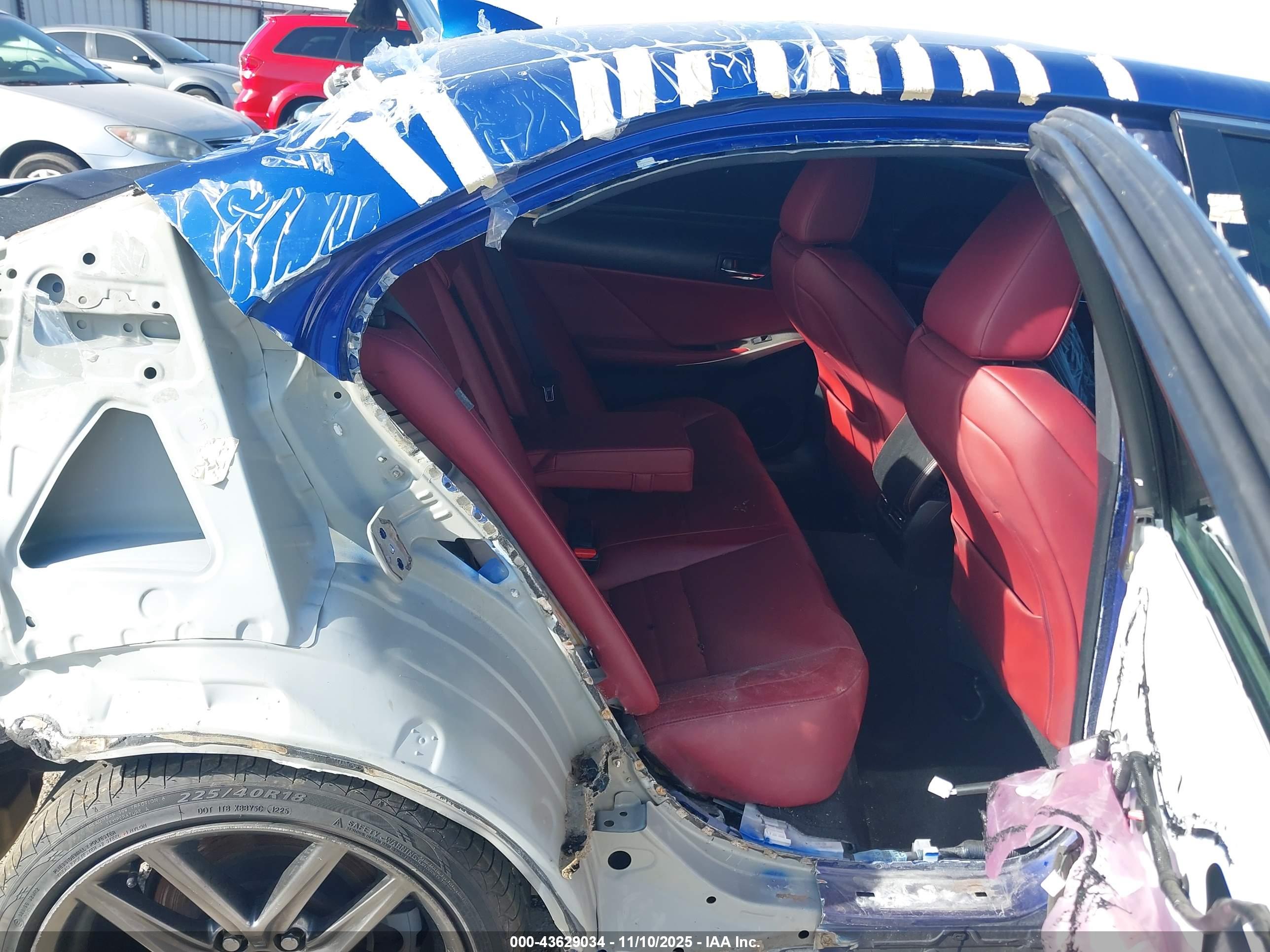 LEXUS IS image 8