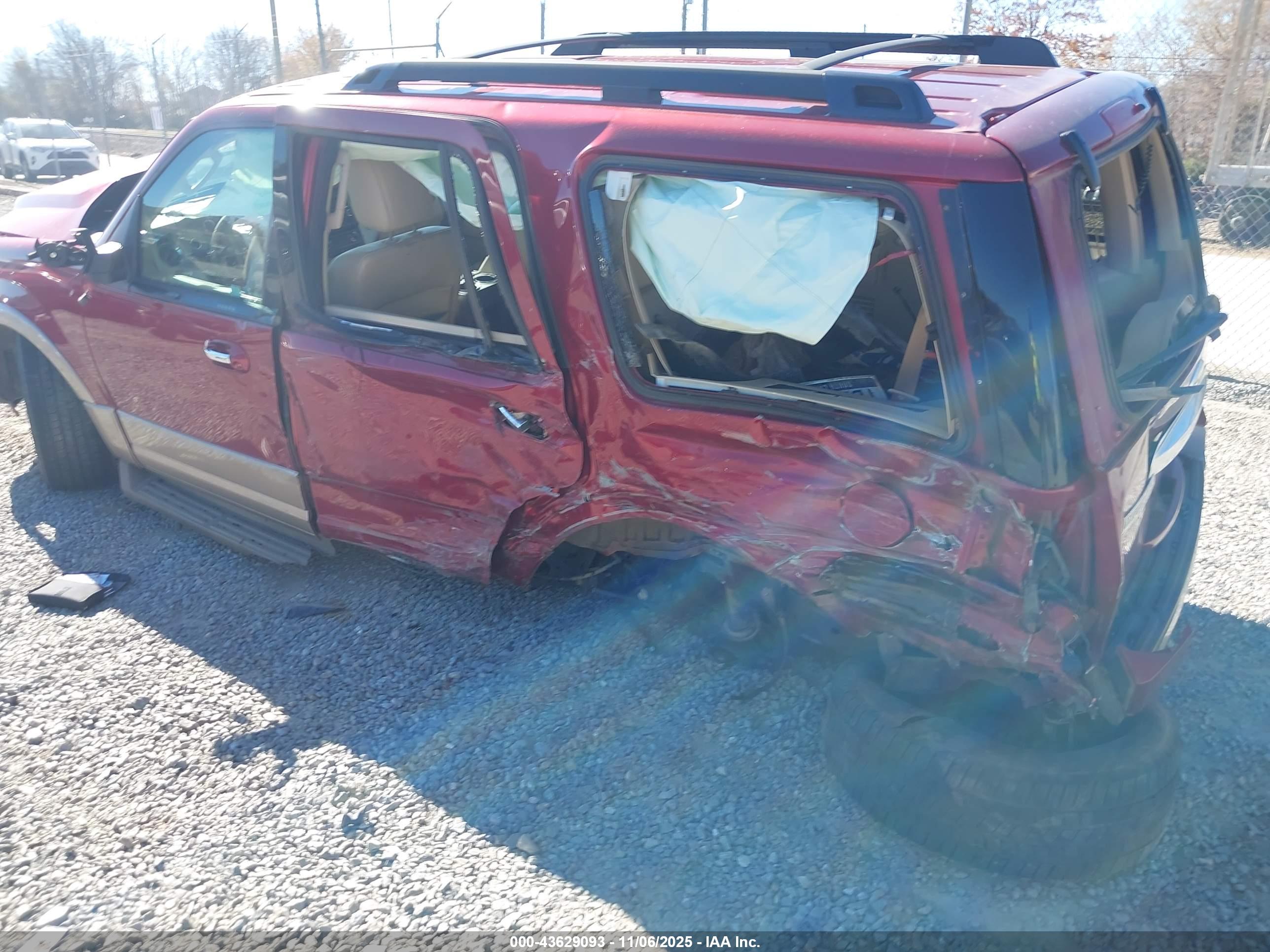 FORD EXPEDITION image 6