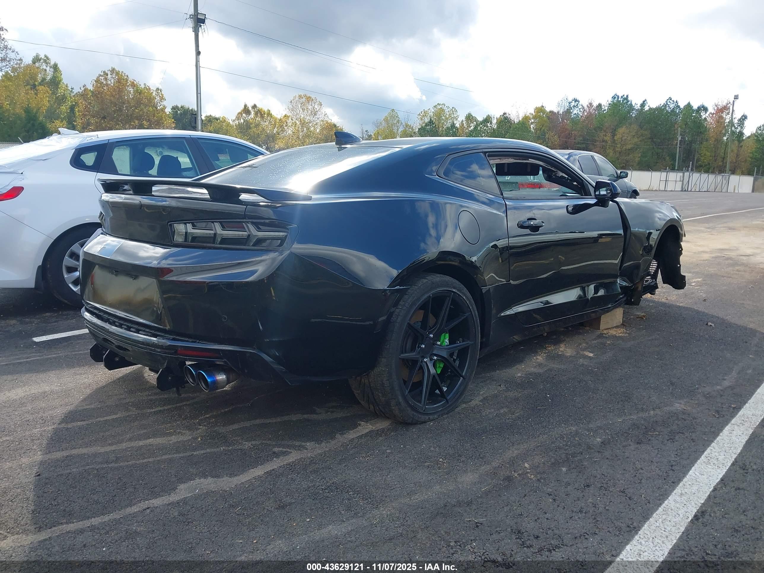 CHEVROLET CAMARO image 4
