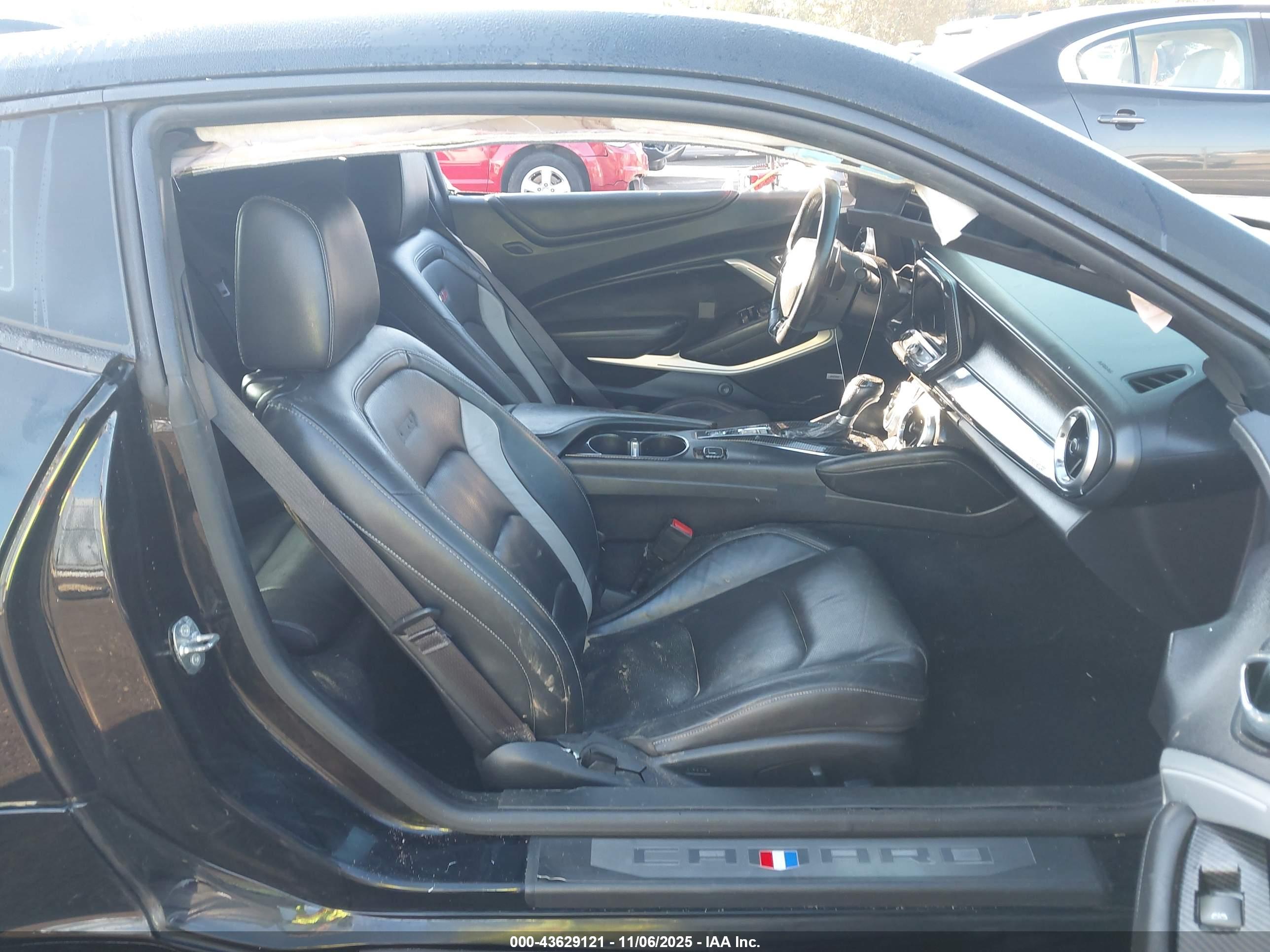 CHEVROLET CAMARO image 5