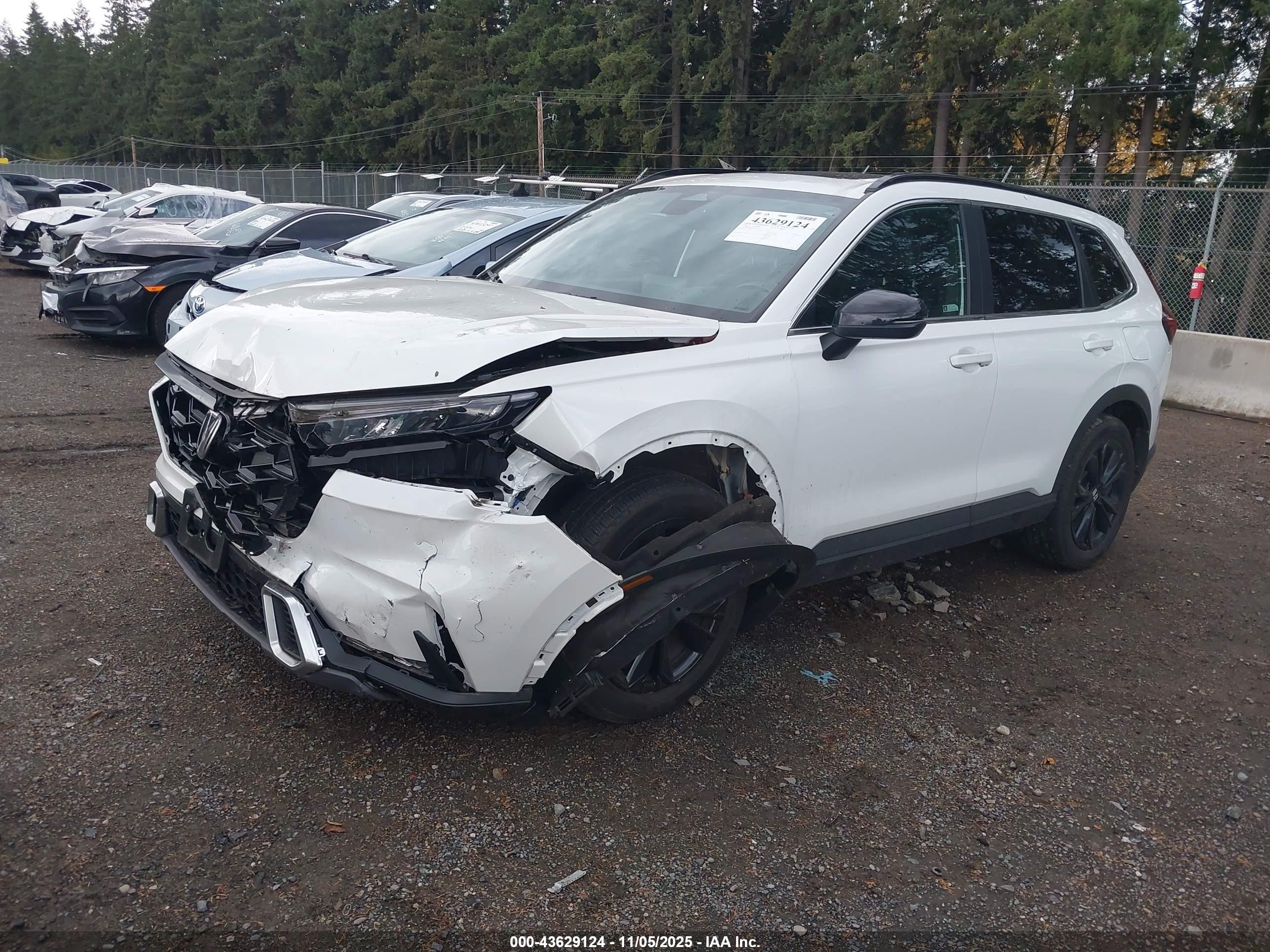 HONDA CR-V image 2