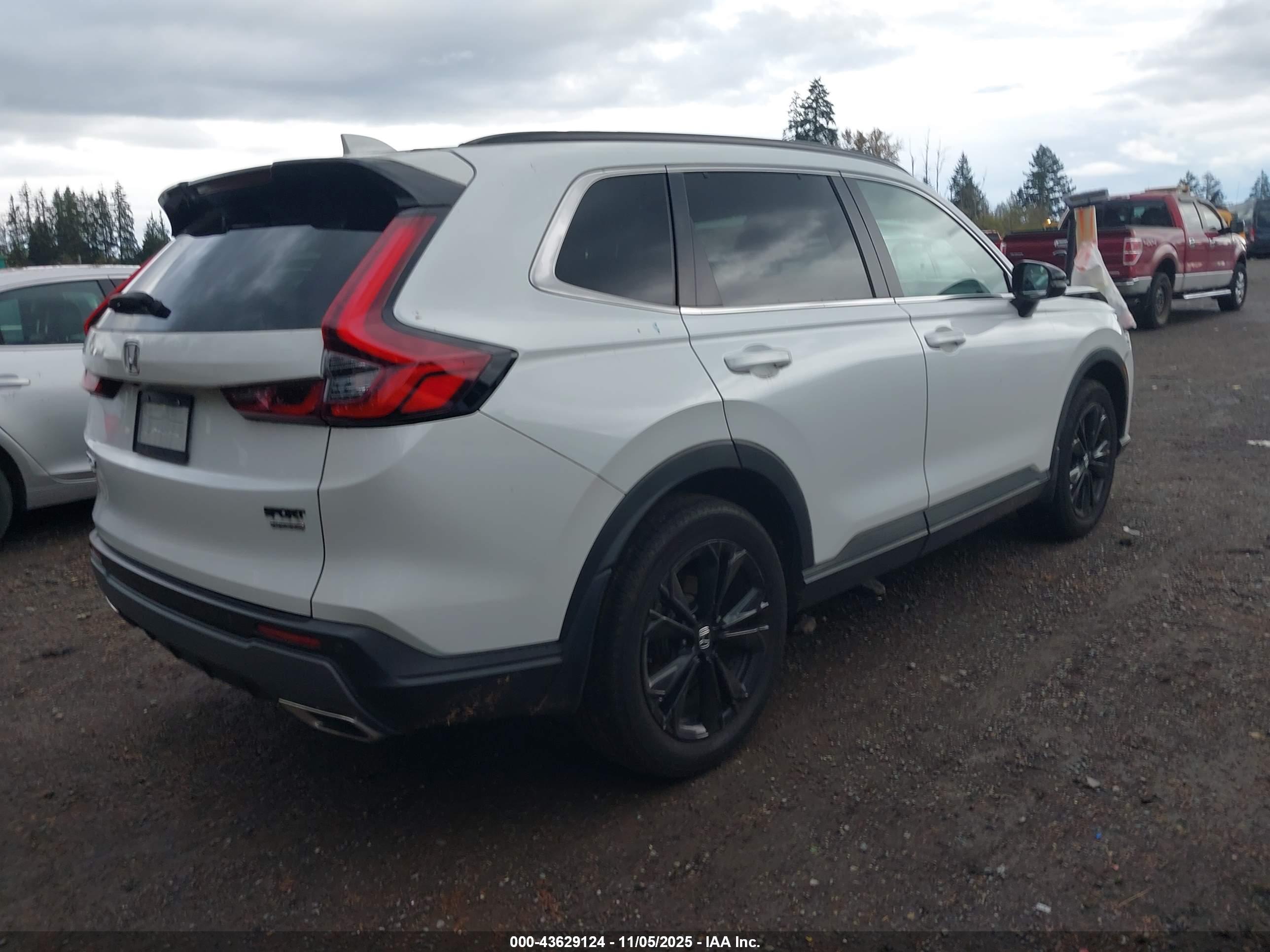 HONDA CR-V image 4