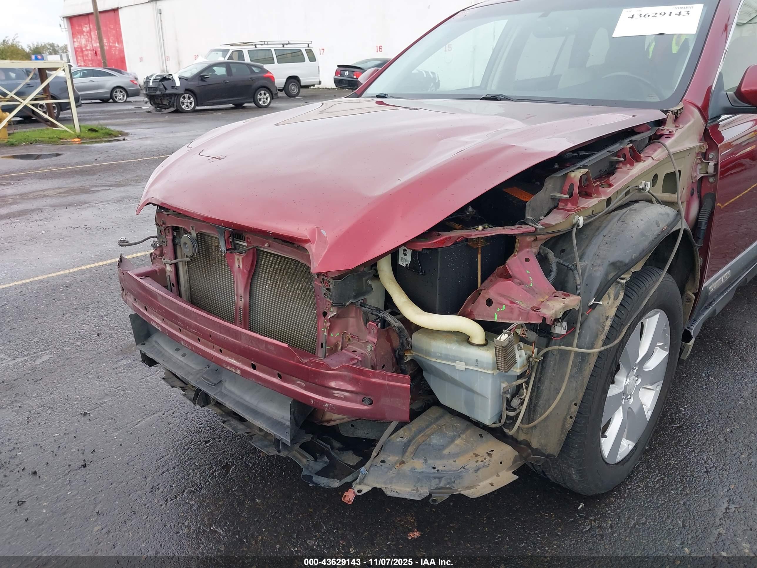 SUBARU OUTBACK image 6