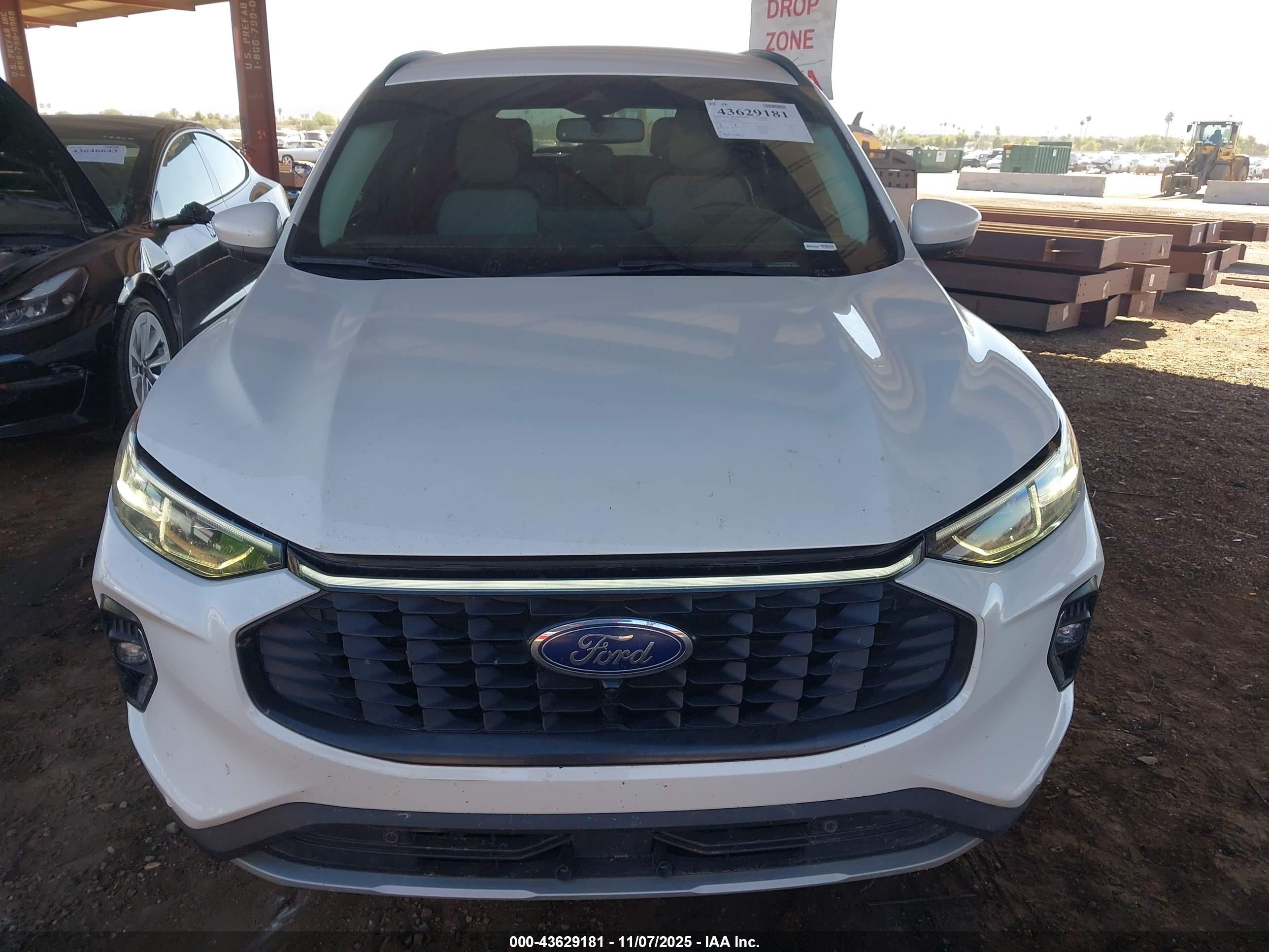 FORD ESCAPE image 6