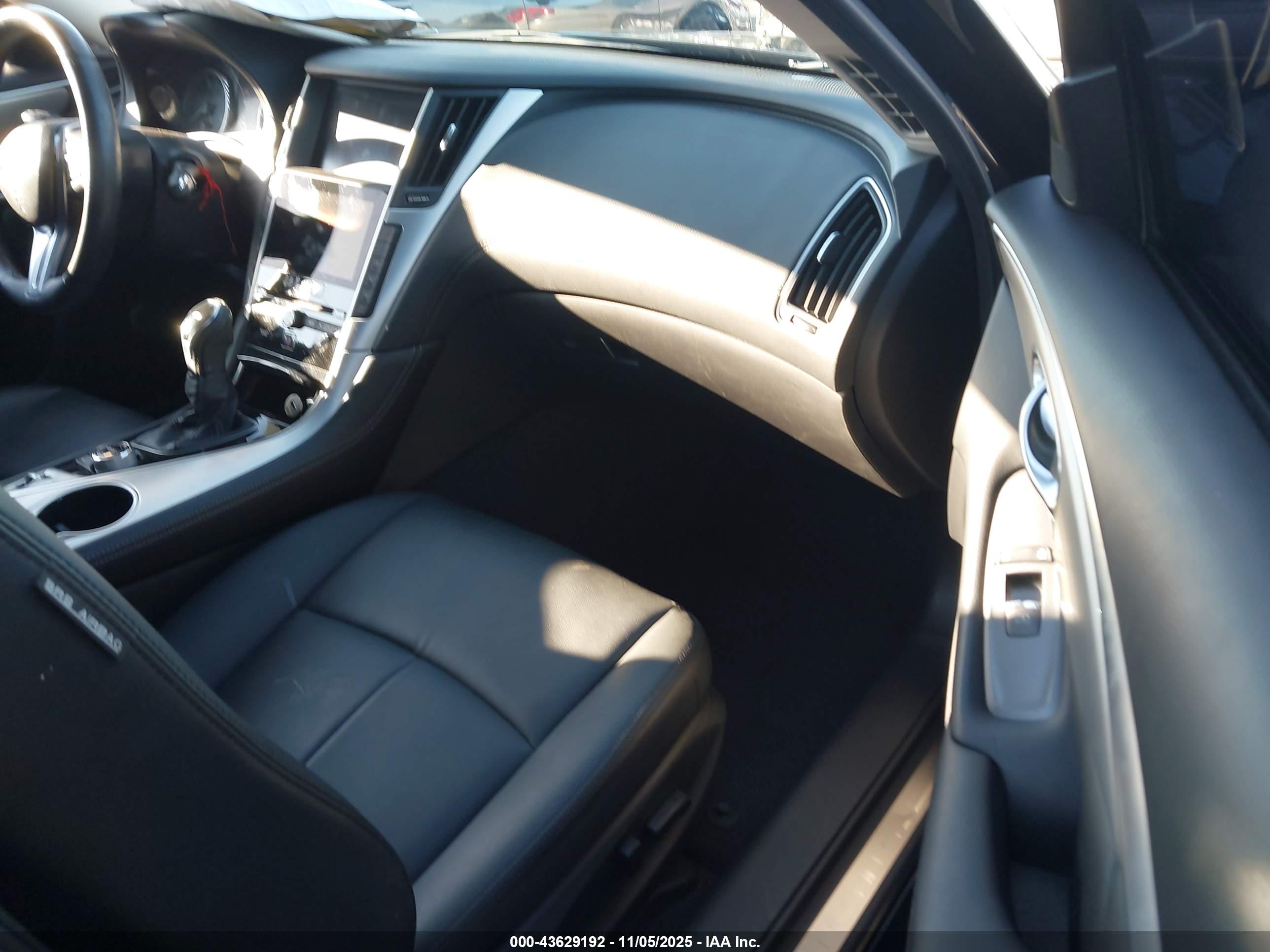 INFINITI Q50 image 5