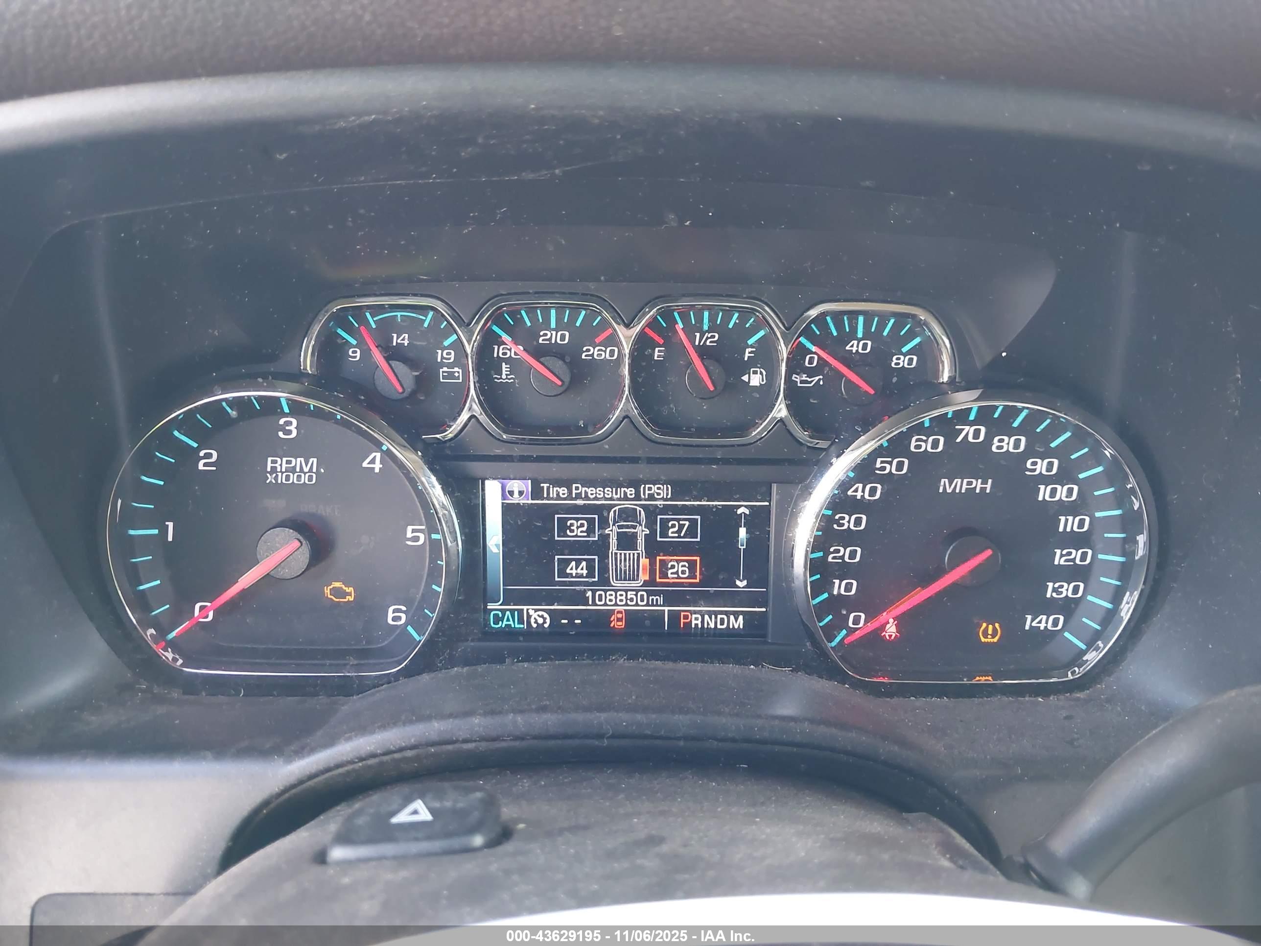 CHEVROLET SILVERADO image 7