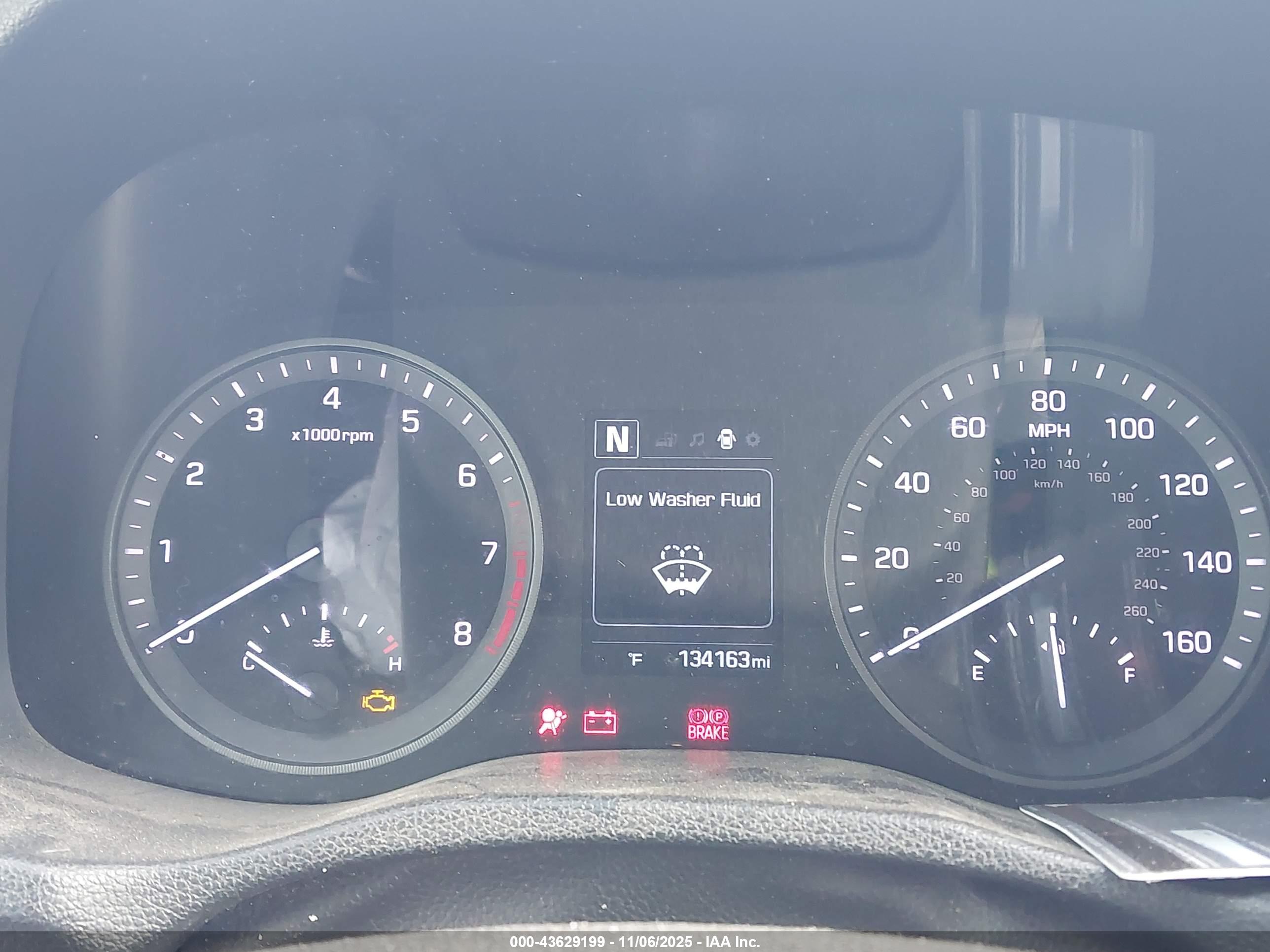 HYUNDAI TUCSON image 7