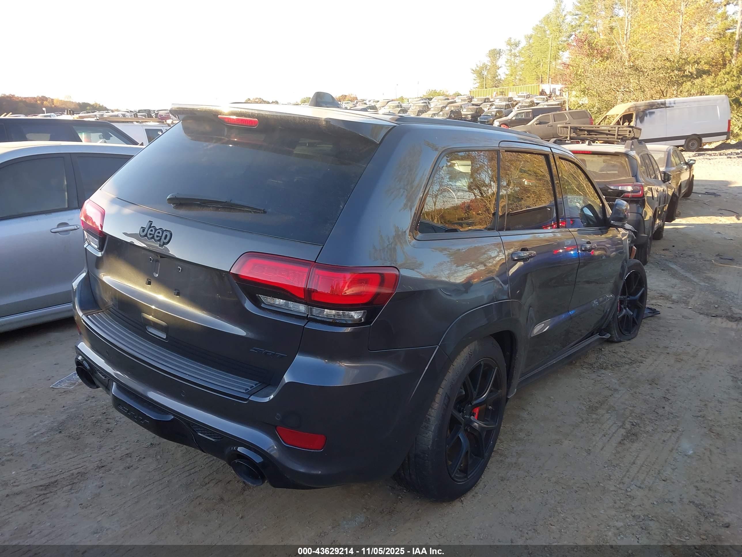 JEEP GRAND image 4