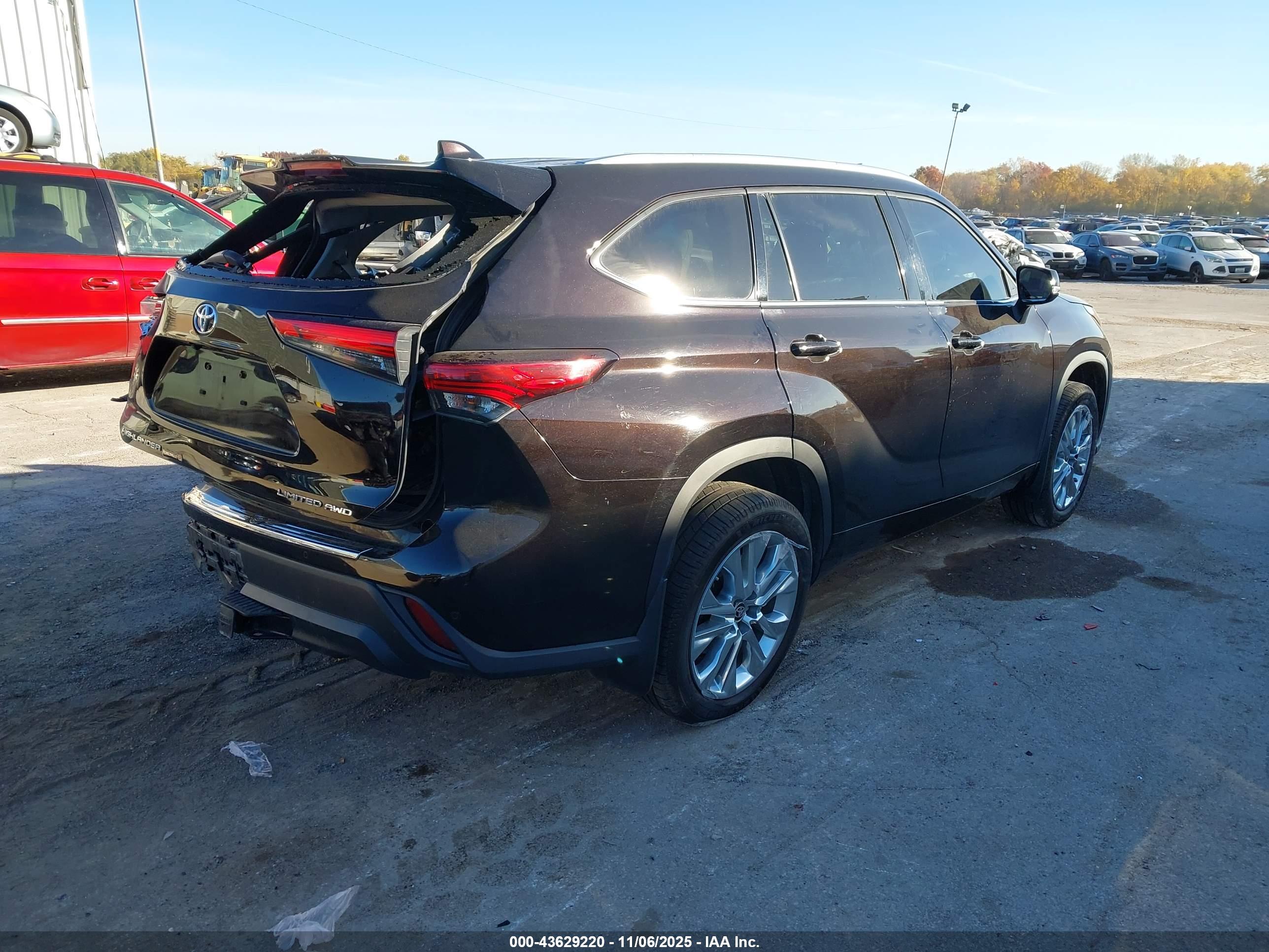 TOYOTA HIGHLANDER image 4
