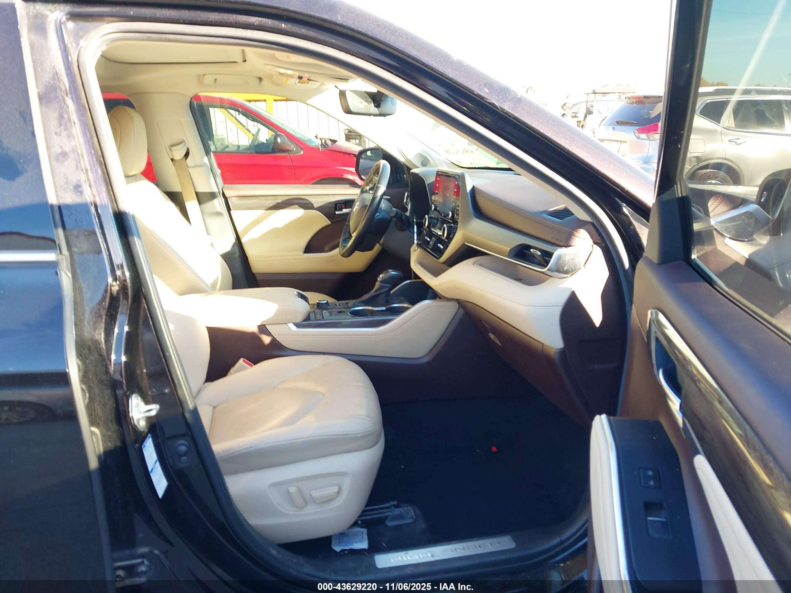 TOYOTA HIGHLANDER image 5