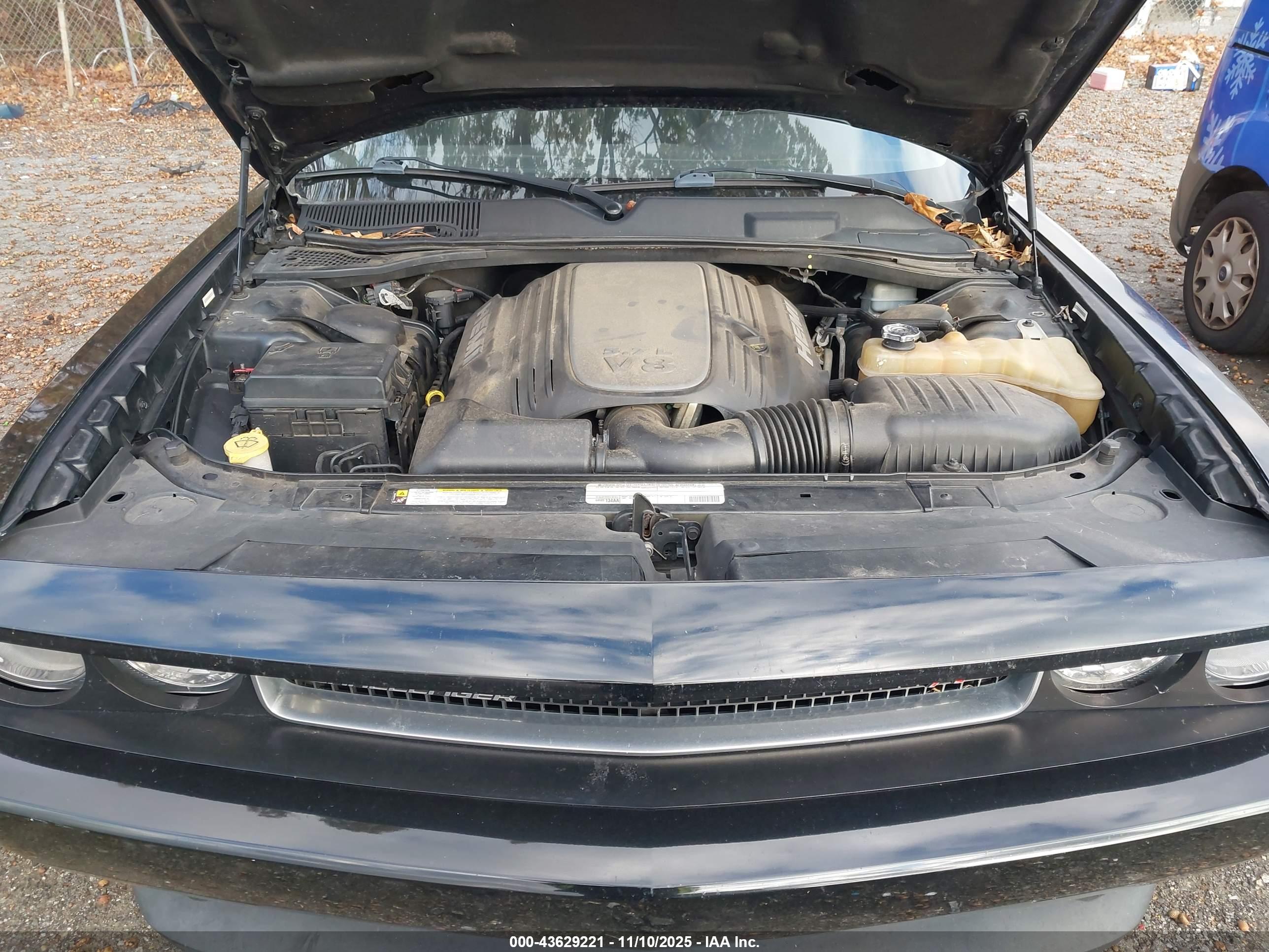 DODGE CHALLENGER image 10