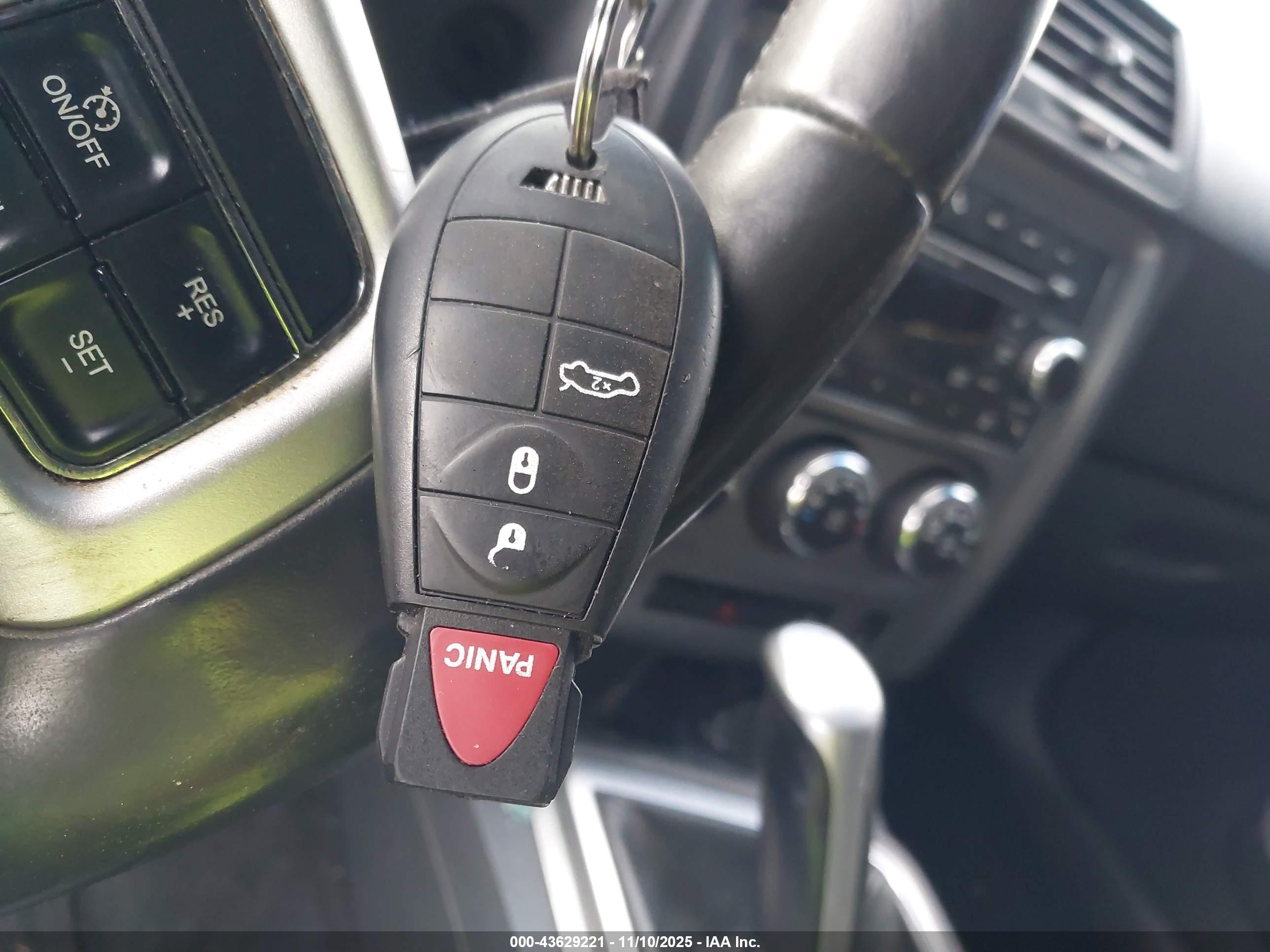 DODGE CHALLENGER image 11