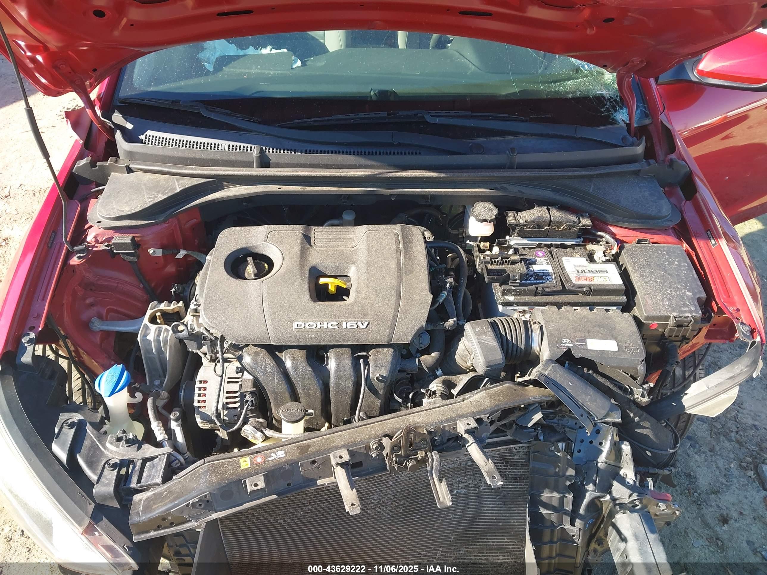 HYUNDAI ELANTRA image 10