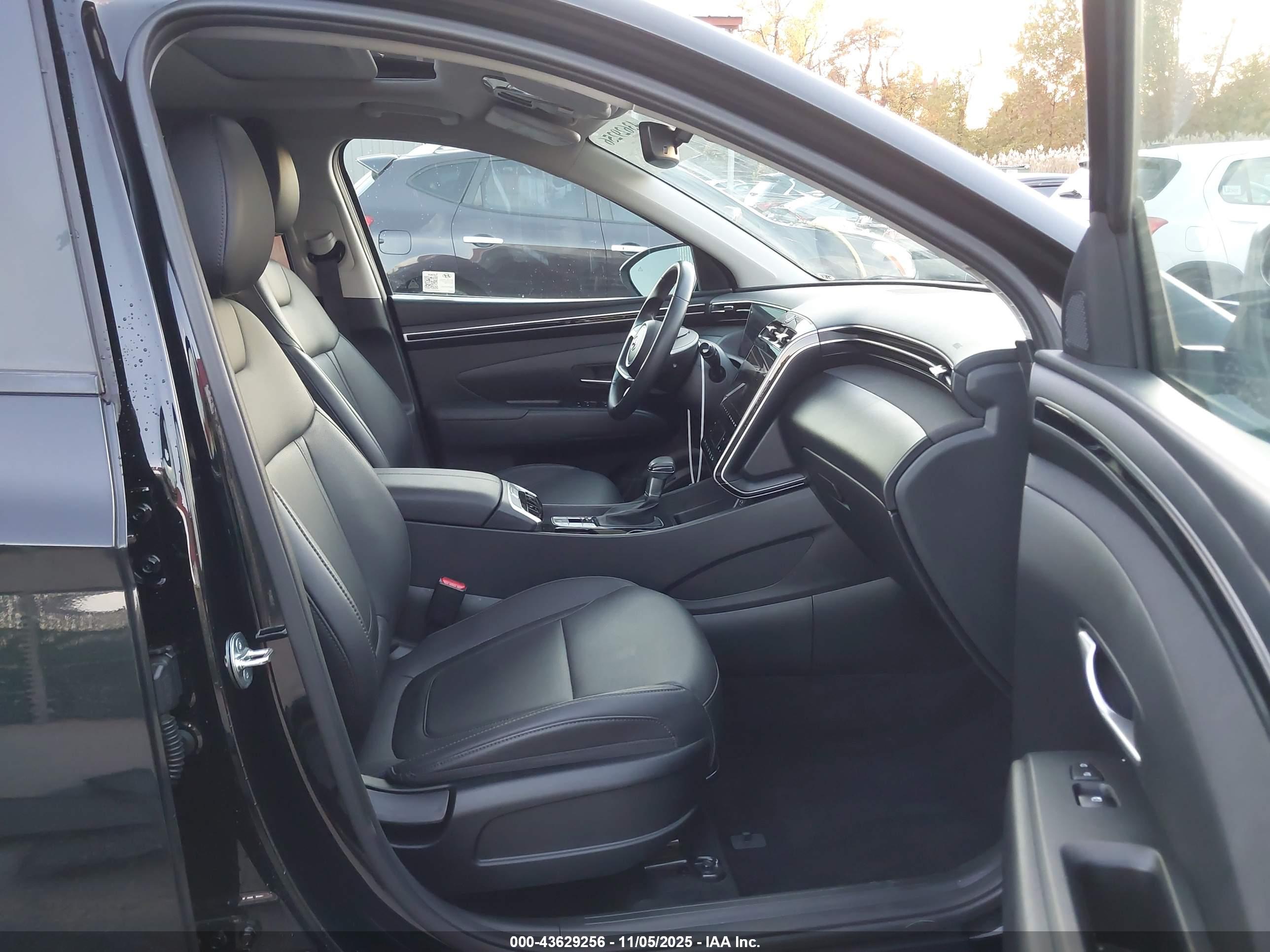 HYUNDAI TUCSON image 5