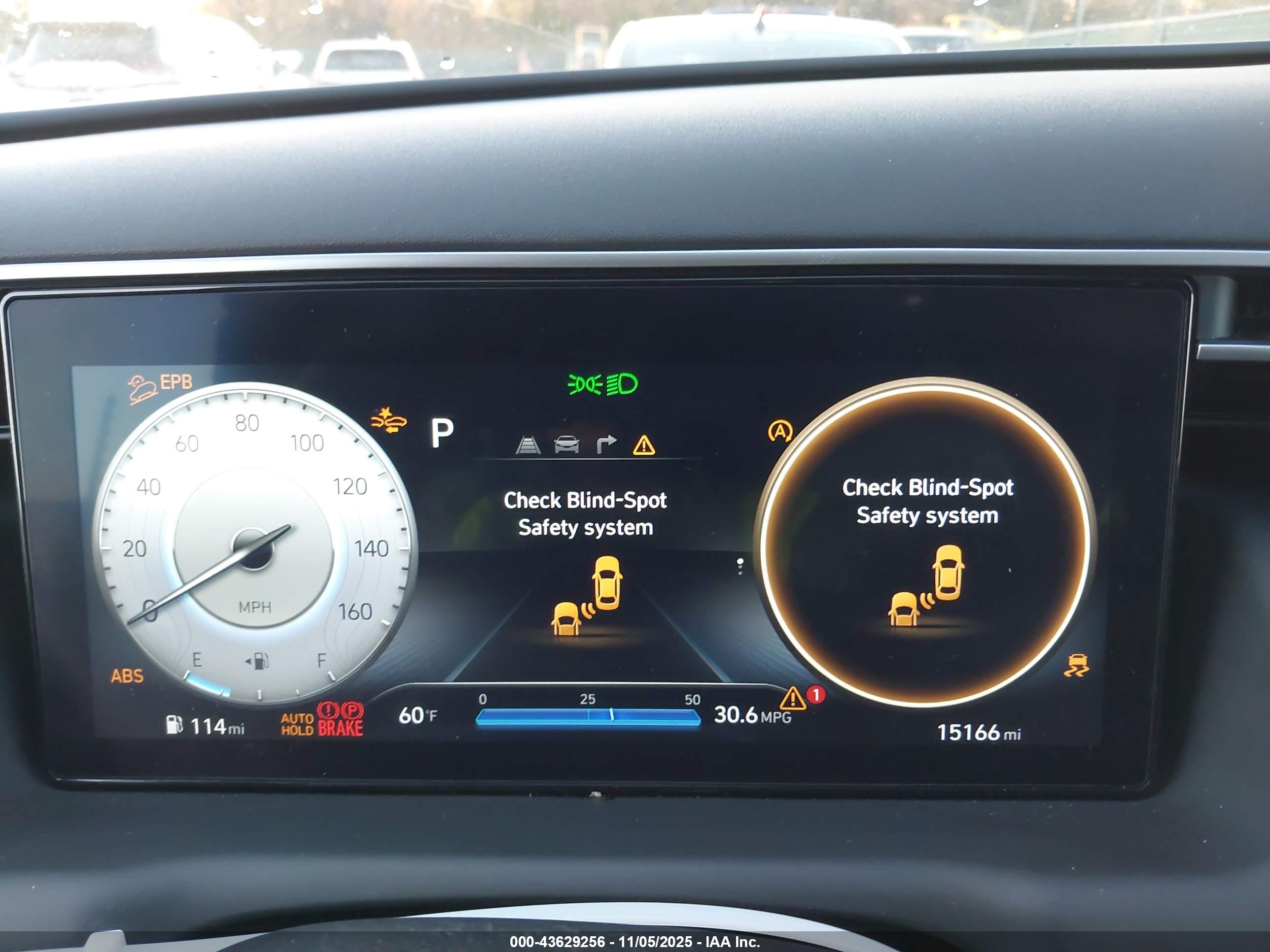 HYUNDAI TUCSON image 7