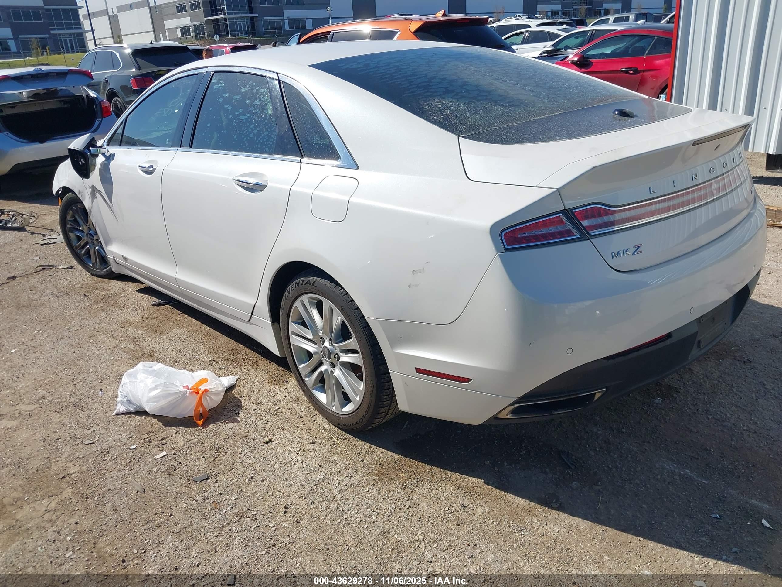 LINCOLN MKZ image 3
