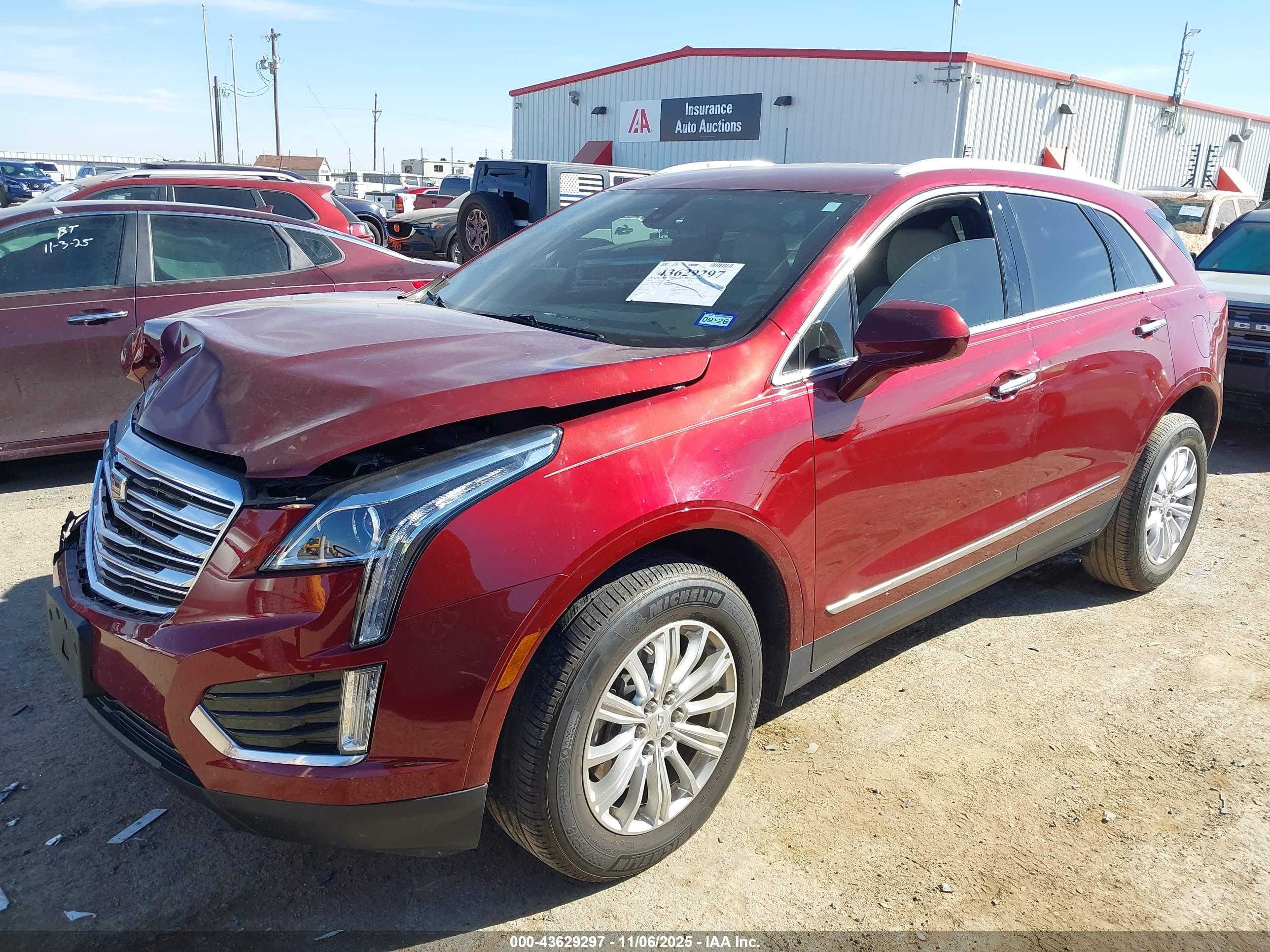 CADILLAC XT5 image 2