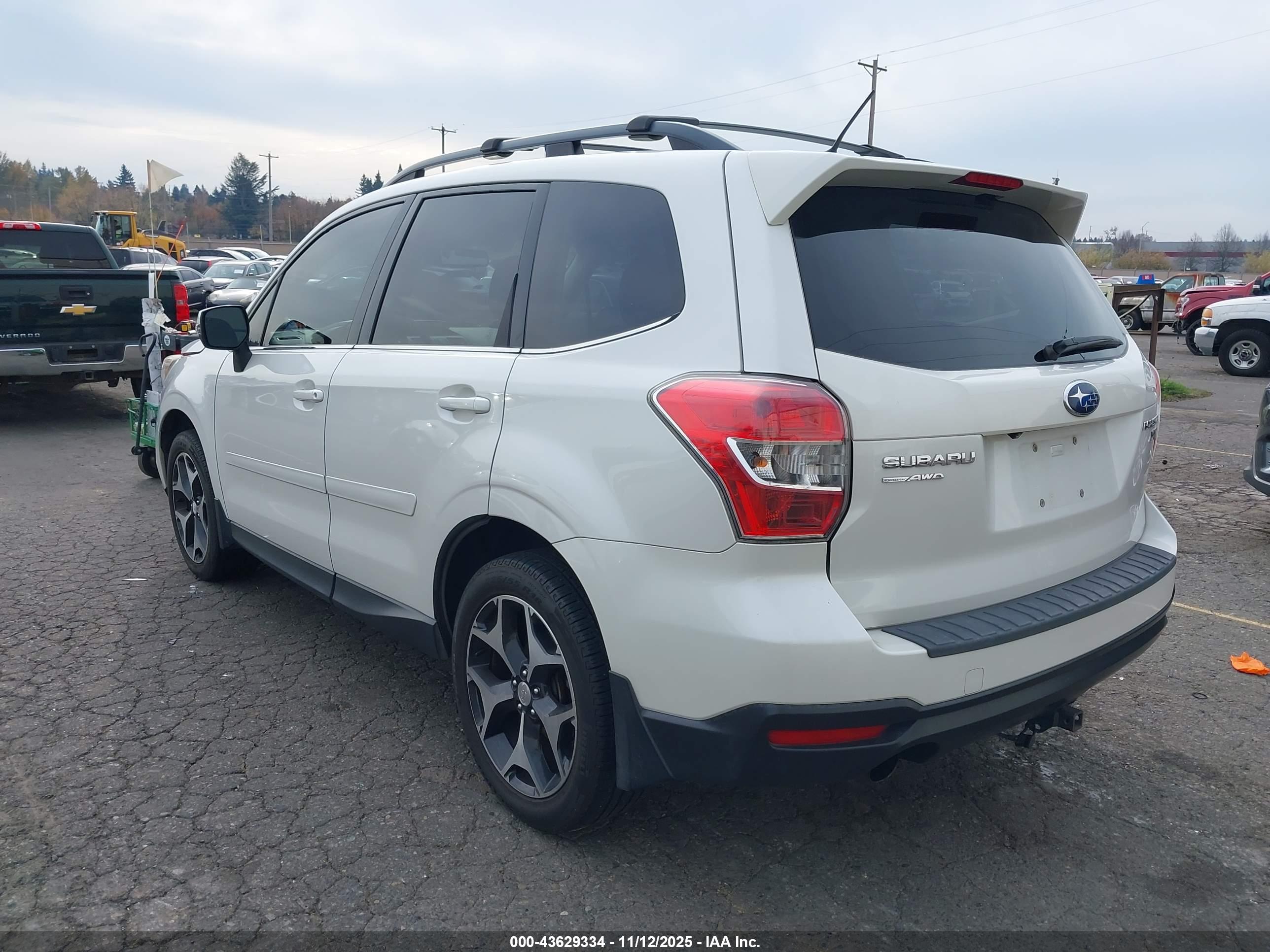 SUBARU FORESTER image 3
