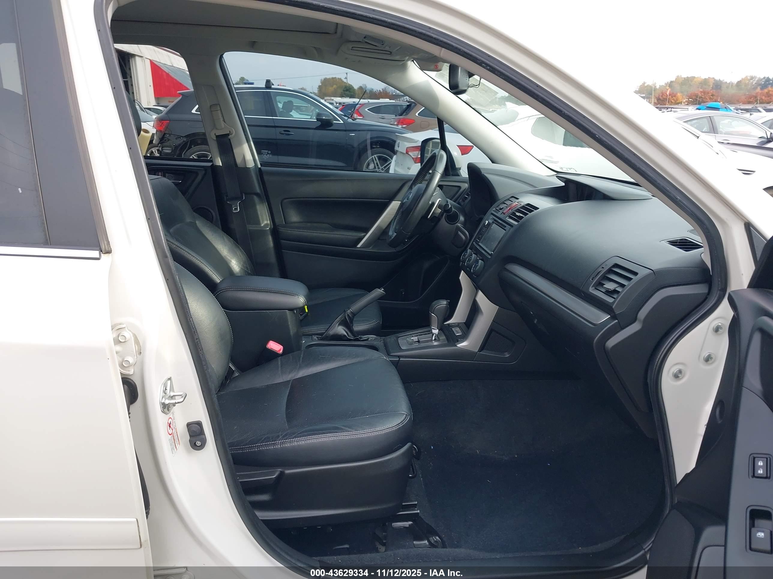 SUBARU FORESTER image 5