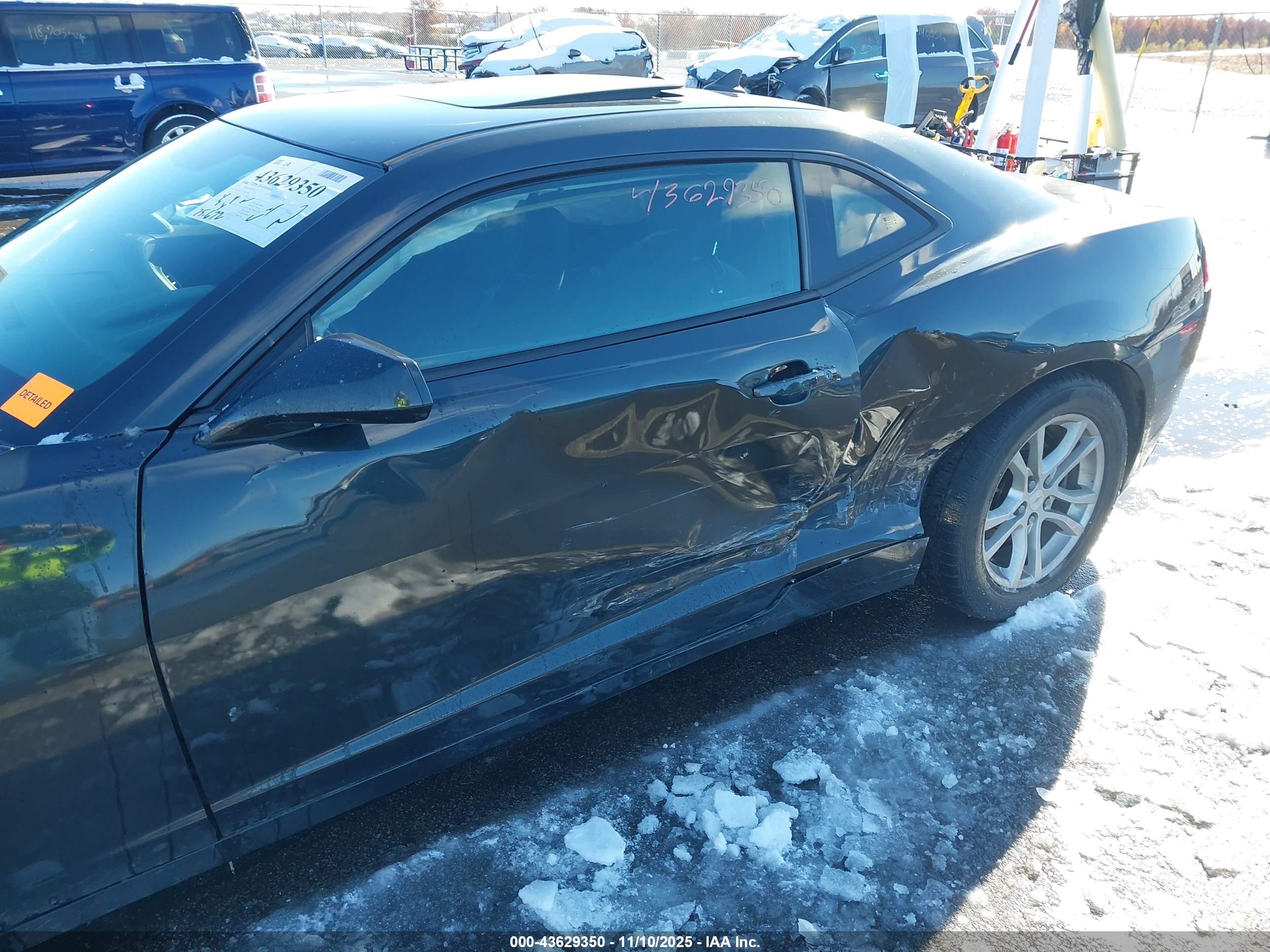 CHEVROLET CAMARO image 6