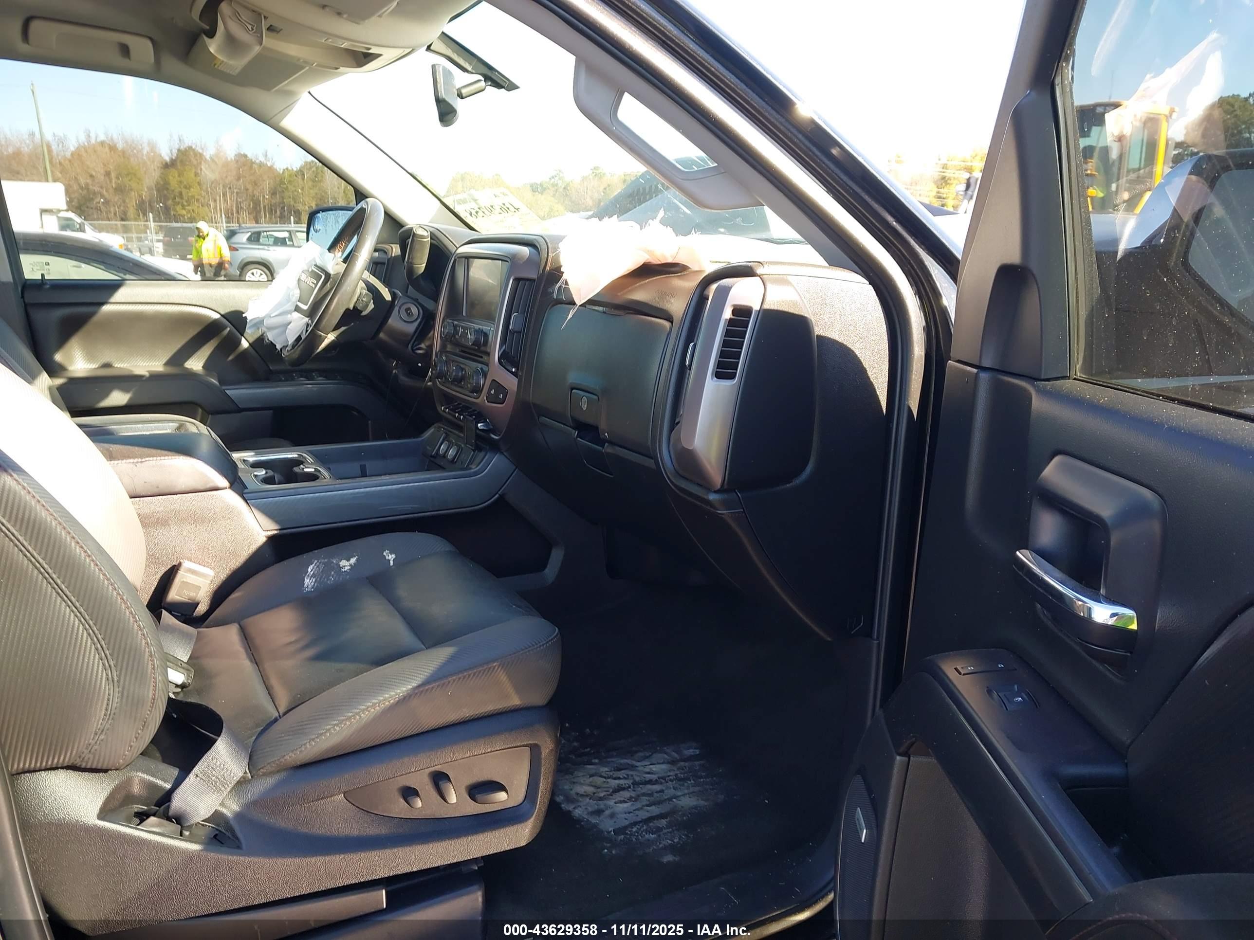 GMC SIERRA image 5