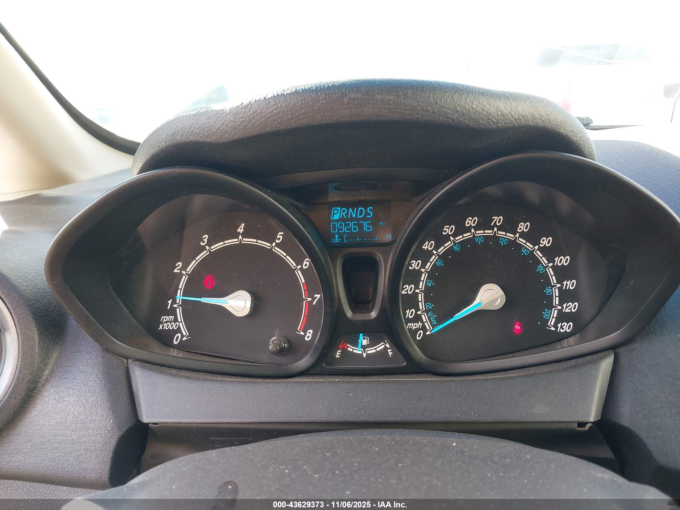 FORD FIESTA image 7