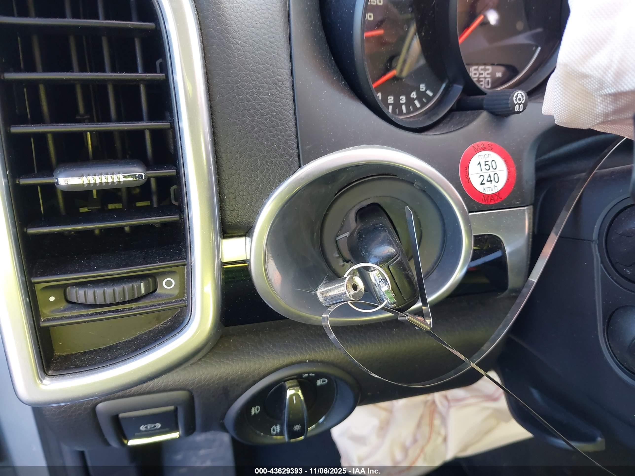 PORSCHE CAYENNE image 11