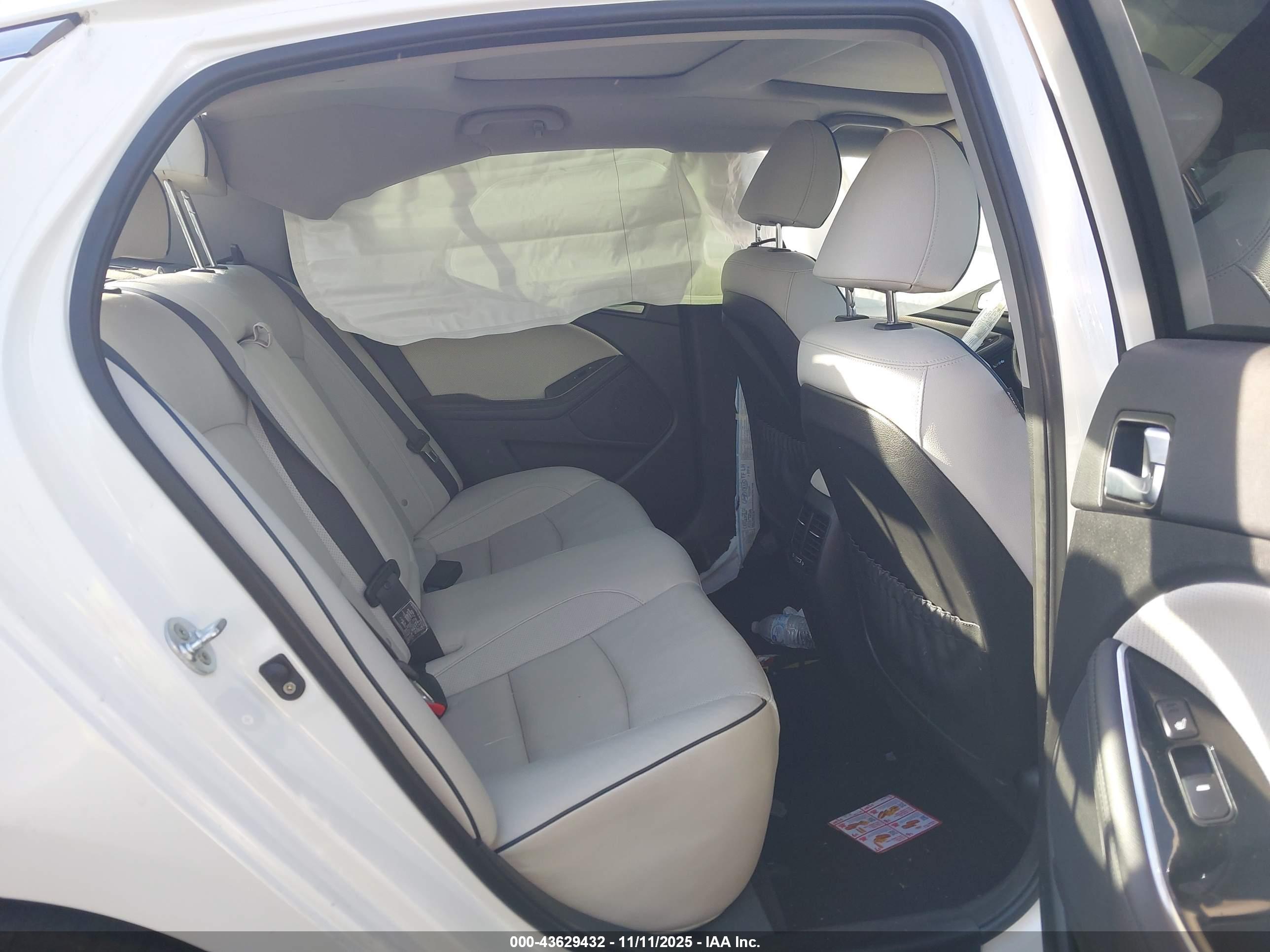 KIA OPTIMA image 8