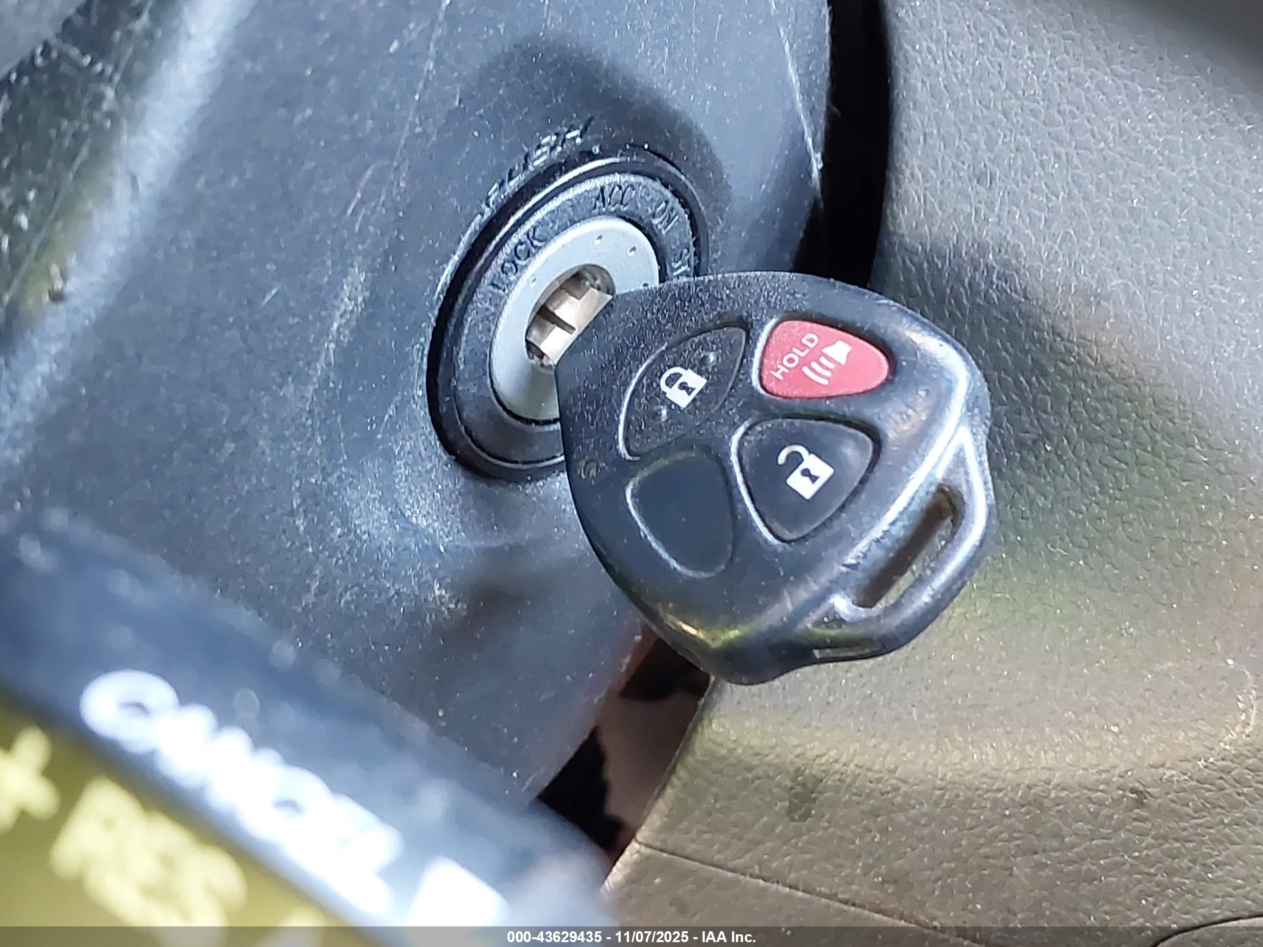 TOYOTA MATRIX image 11