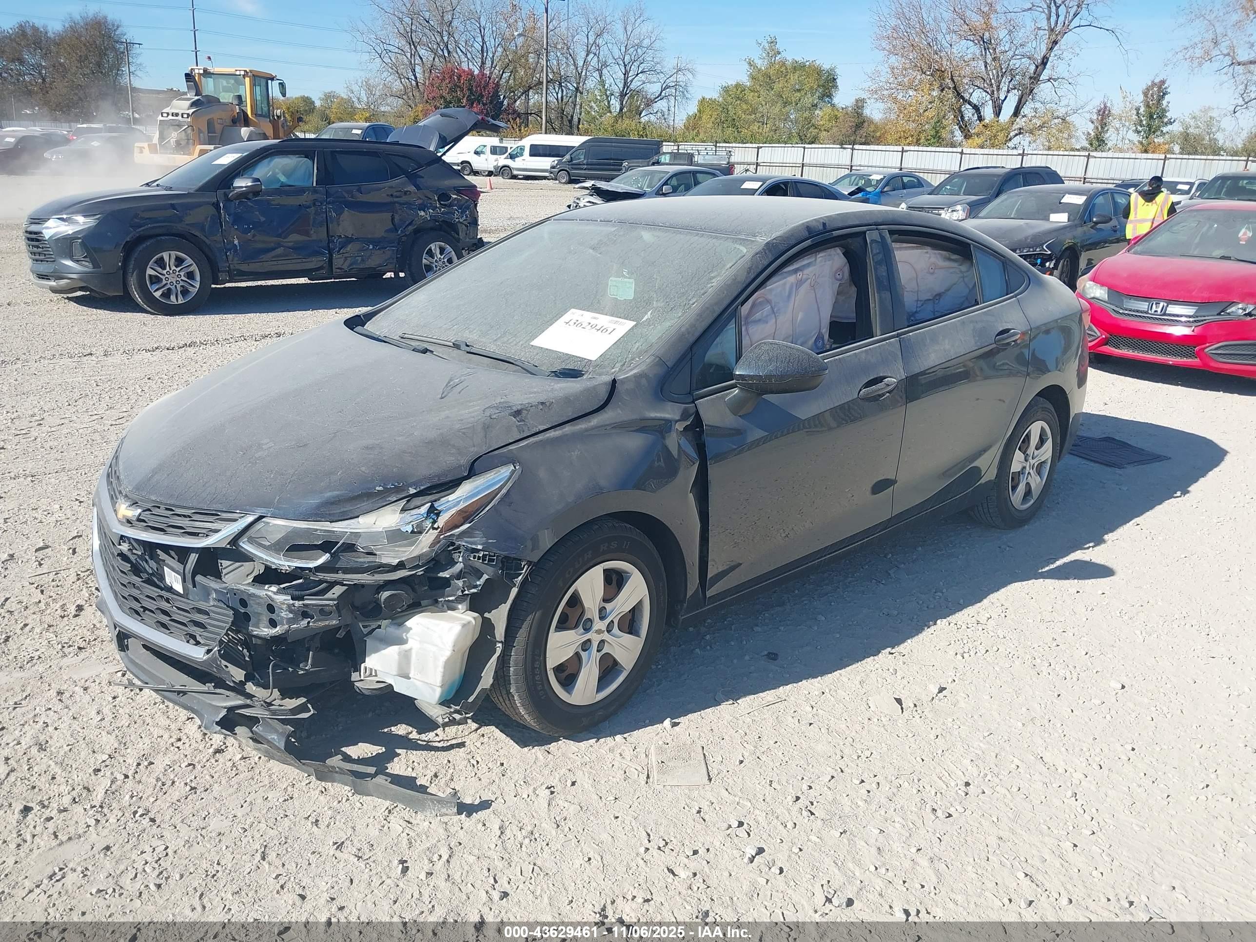 CHEVROLET CRUZE image 2