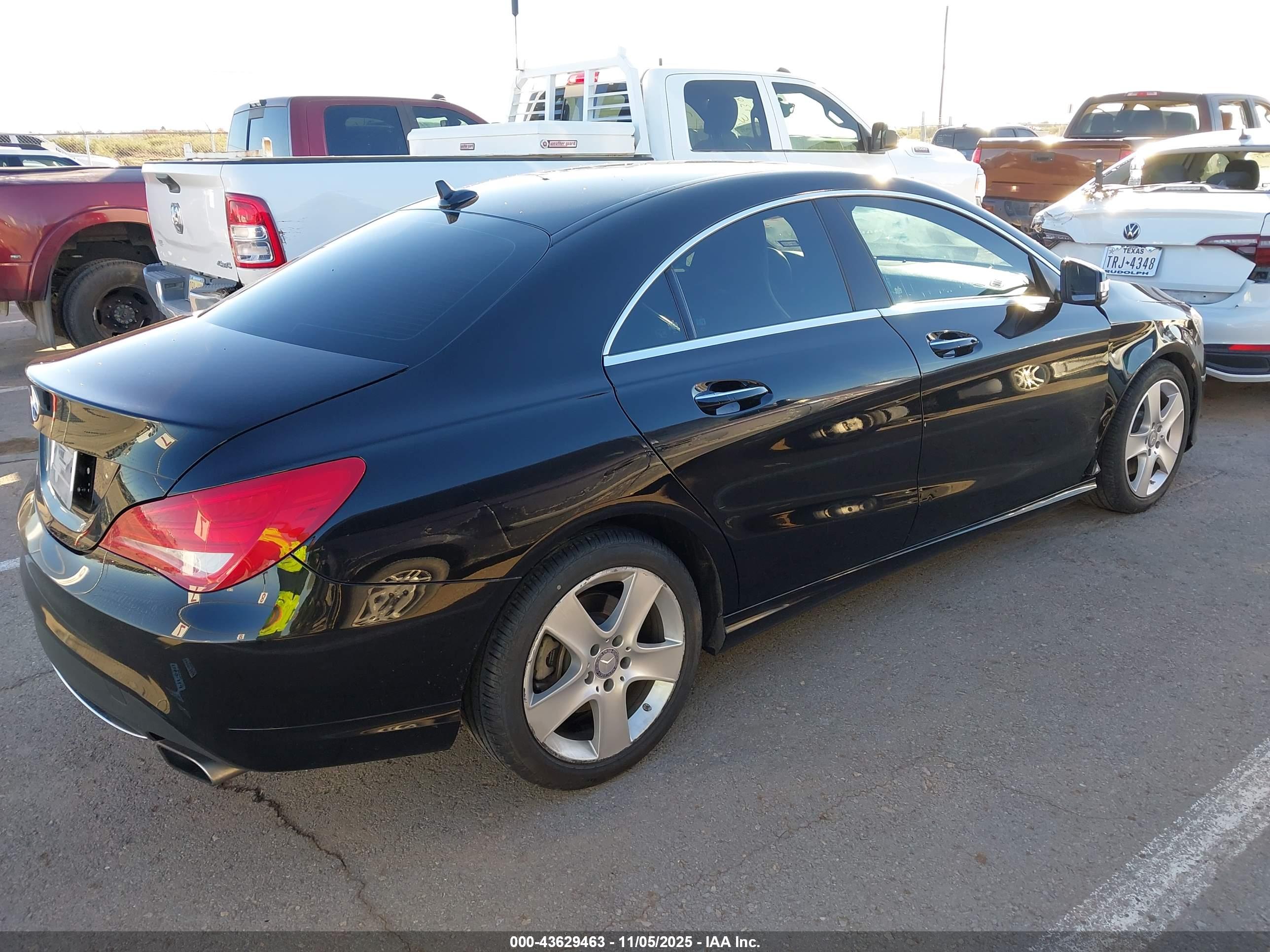MERCEDES-BENZ CLA image 4