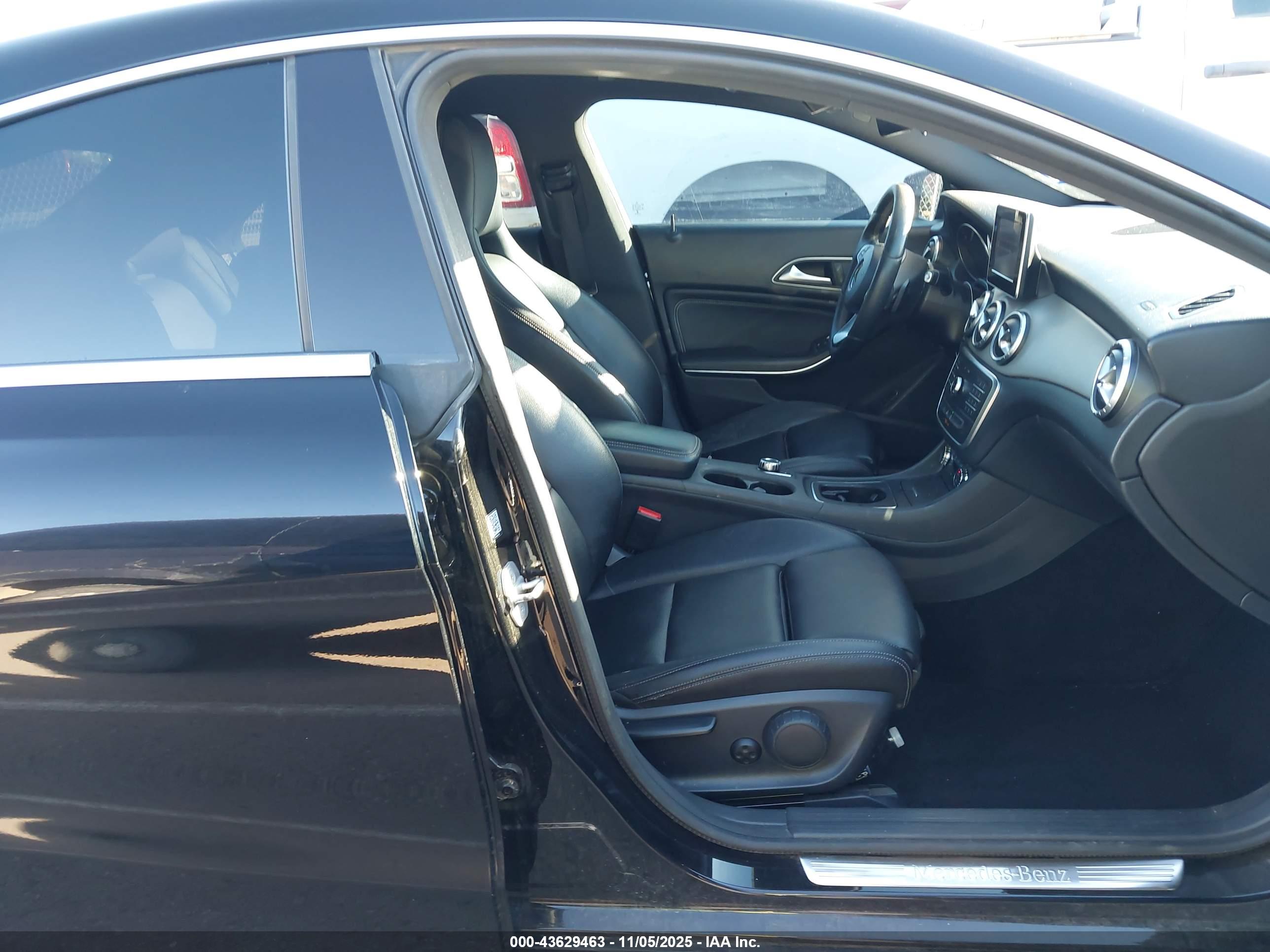 MERCEDES-BENZ CLA image 5