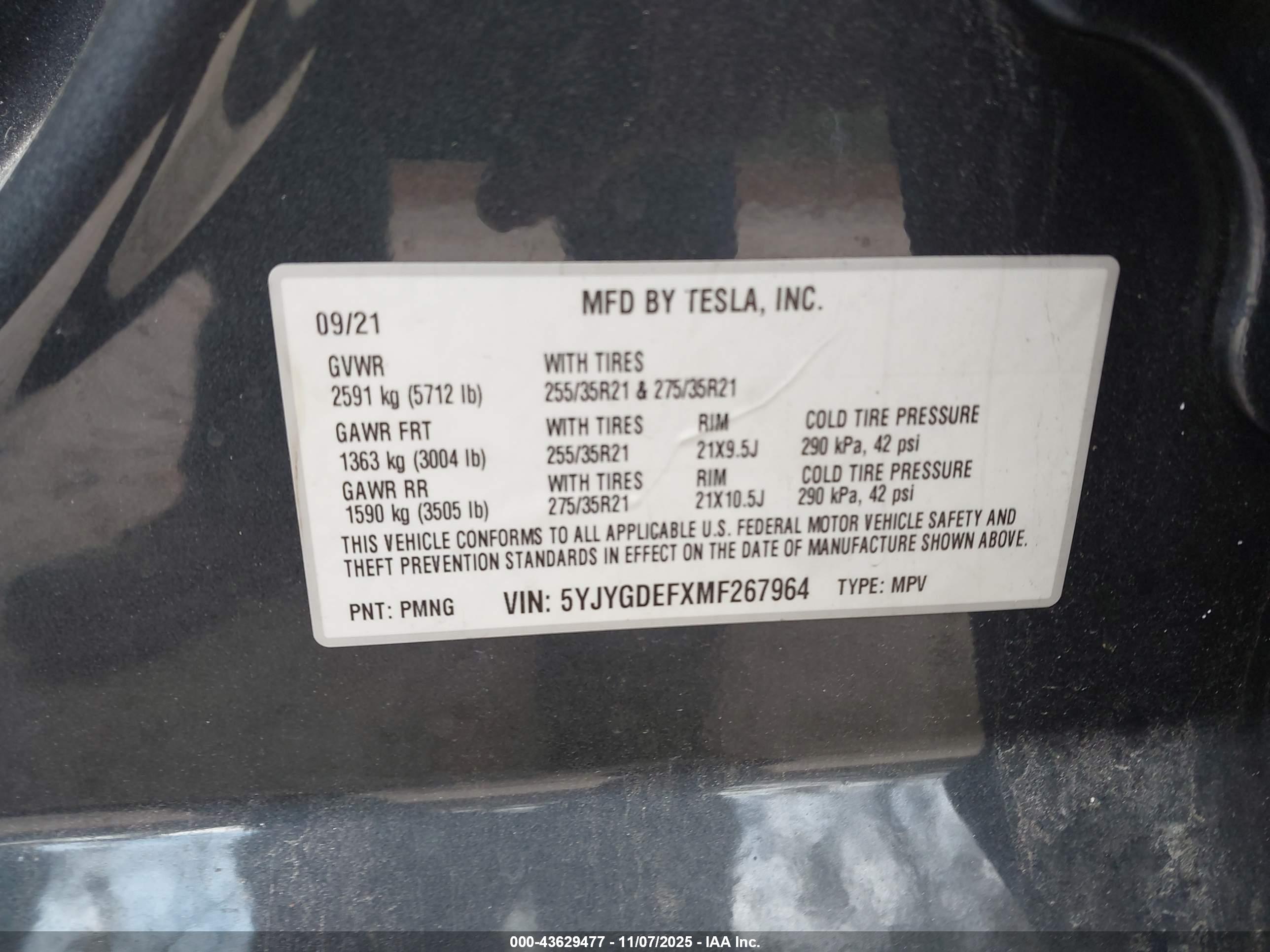 TESLA MODEL image 9