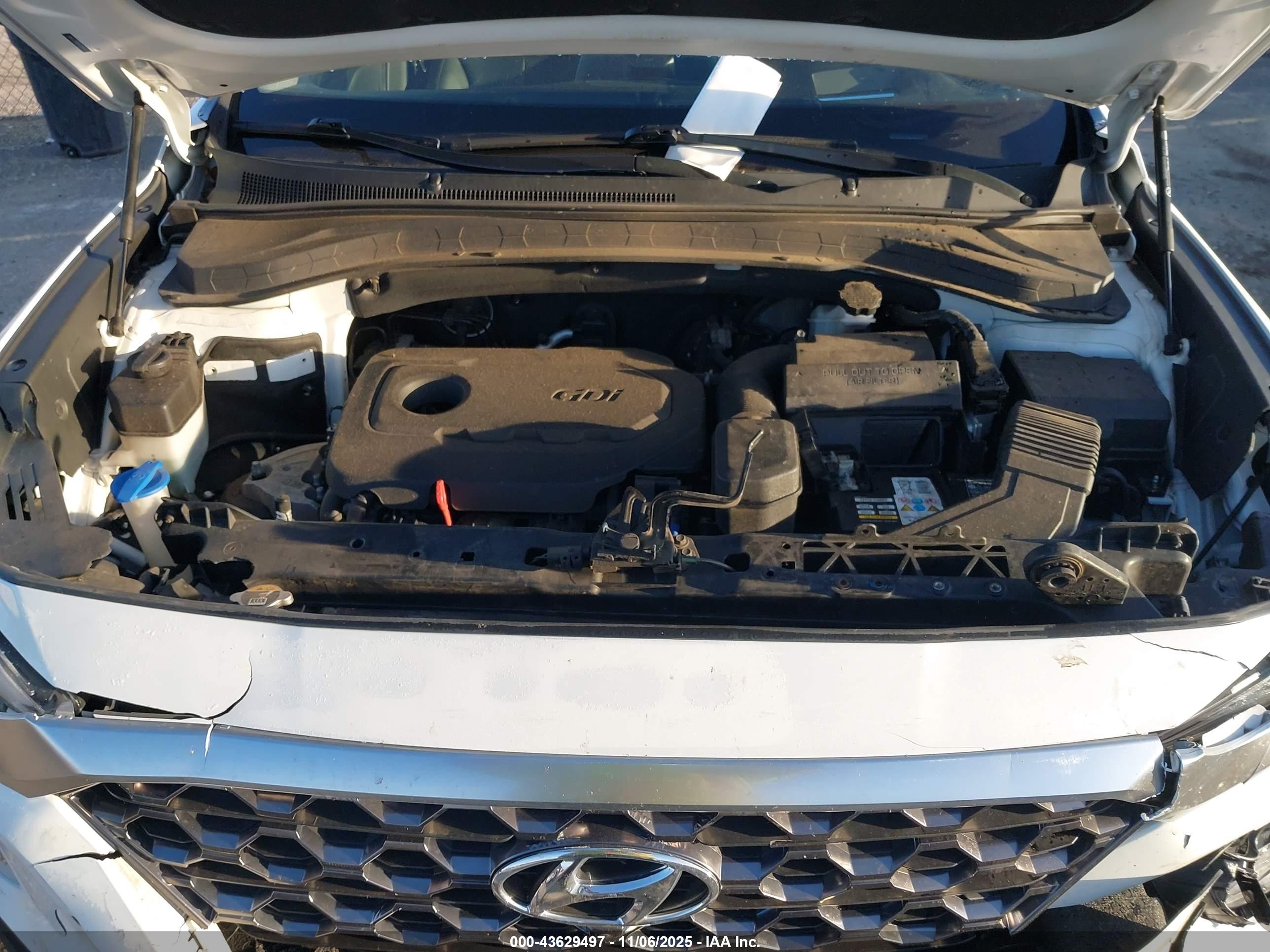 HYUNDAI SANTA image 10